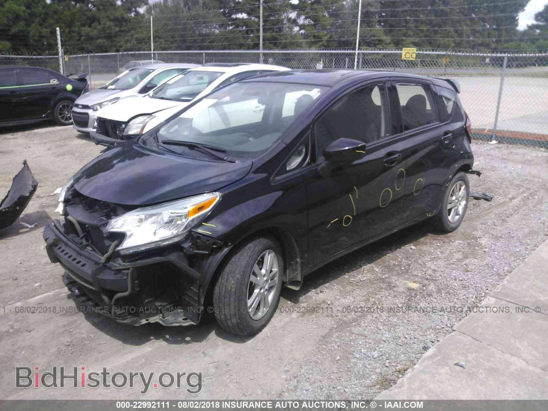 2016 Nissan Versa note - VIN: 3N1CE2CP2GL369333 - Фото 2