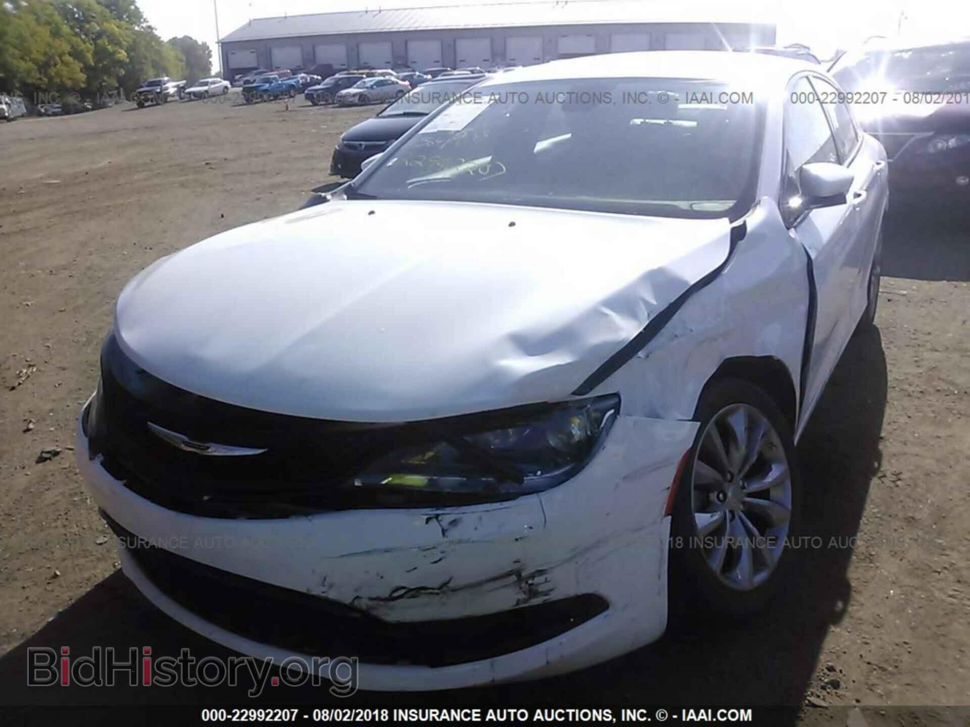 2016 CHRYSLER 200 - VIN: 1C3CCCBB0GN115641 - Photo 2