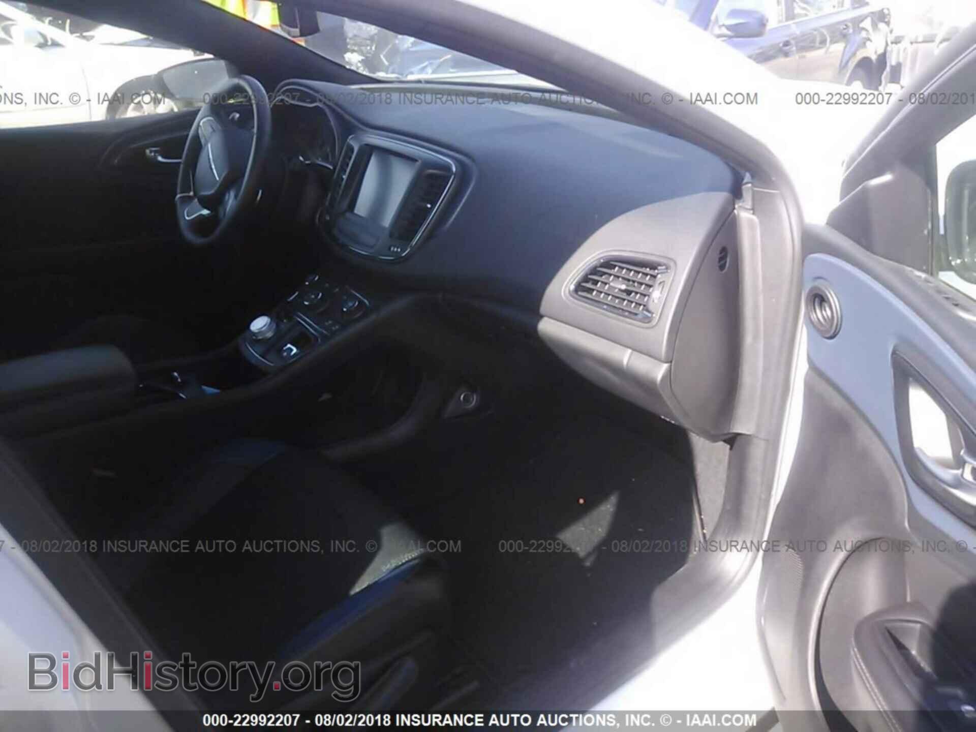 2016 CHRYSLER 200 - VIN: 1C3CCCBB0GN115641 - Photo 5