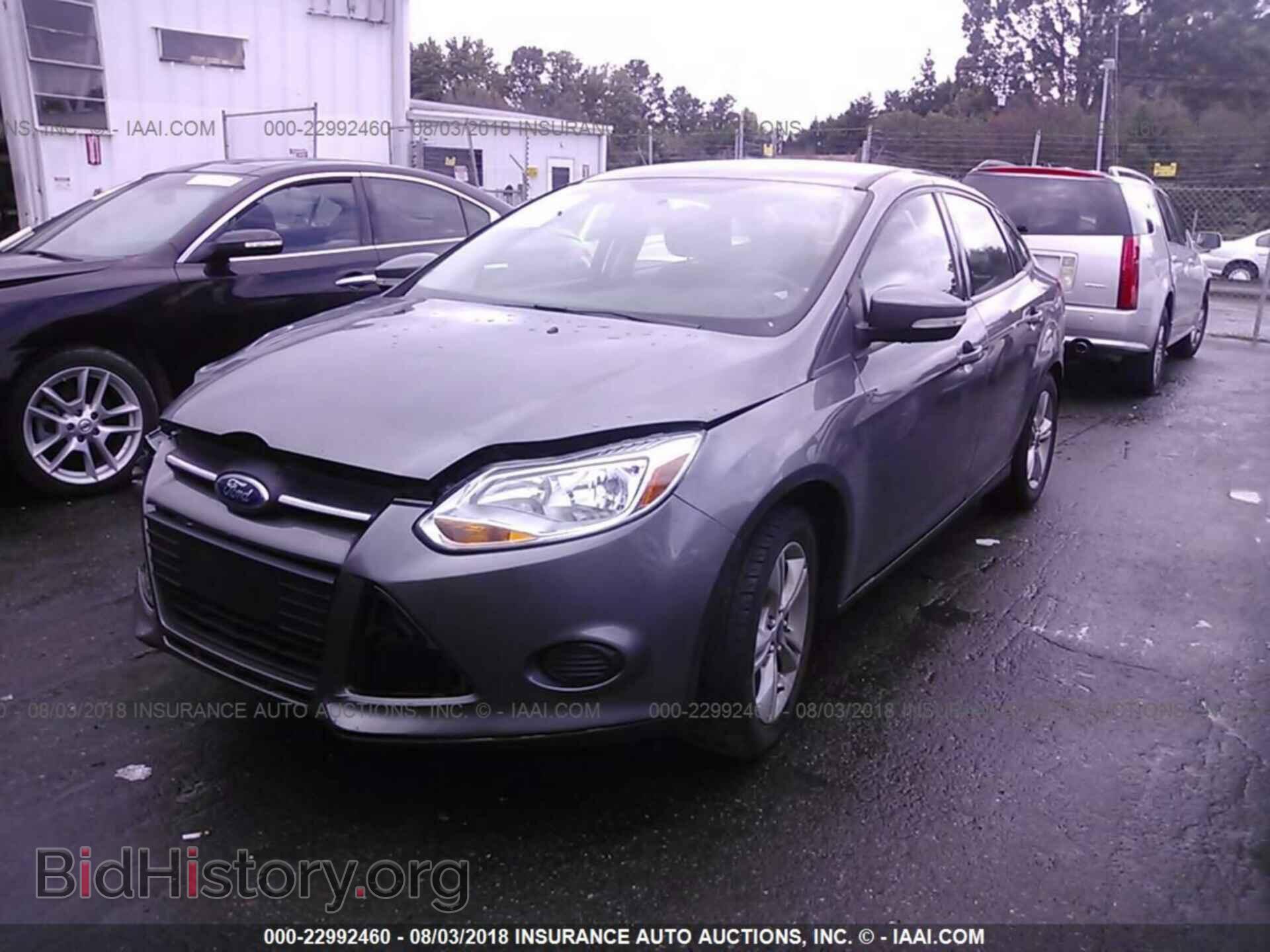 2014 Ford Focus - VIN: 1FADP3F27EL437044 - Фото 2
