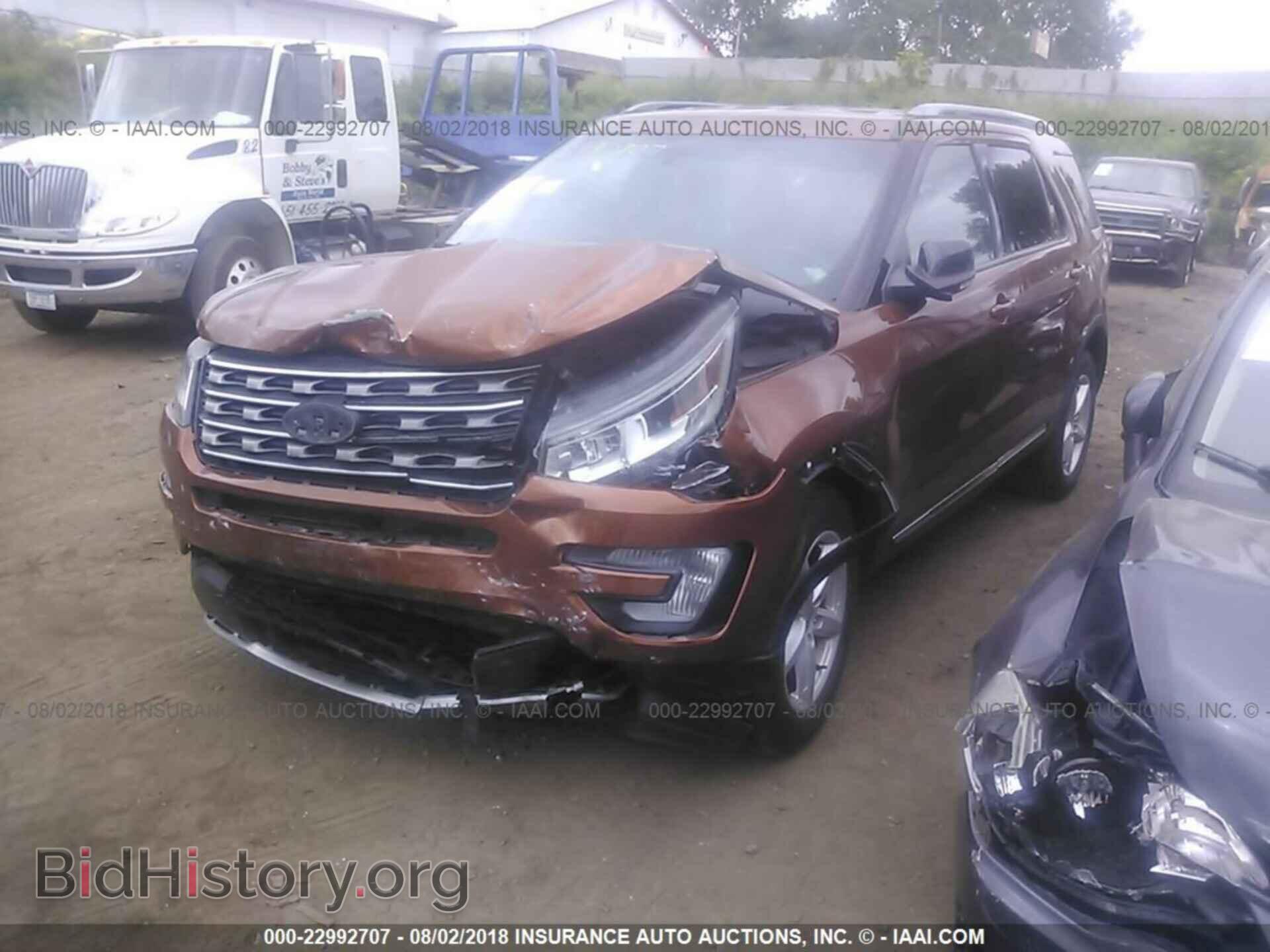2017 Ford Explorer - VIN: 1FM5K8D85HGA60188 - Photo 2