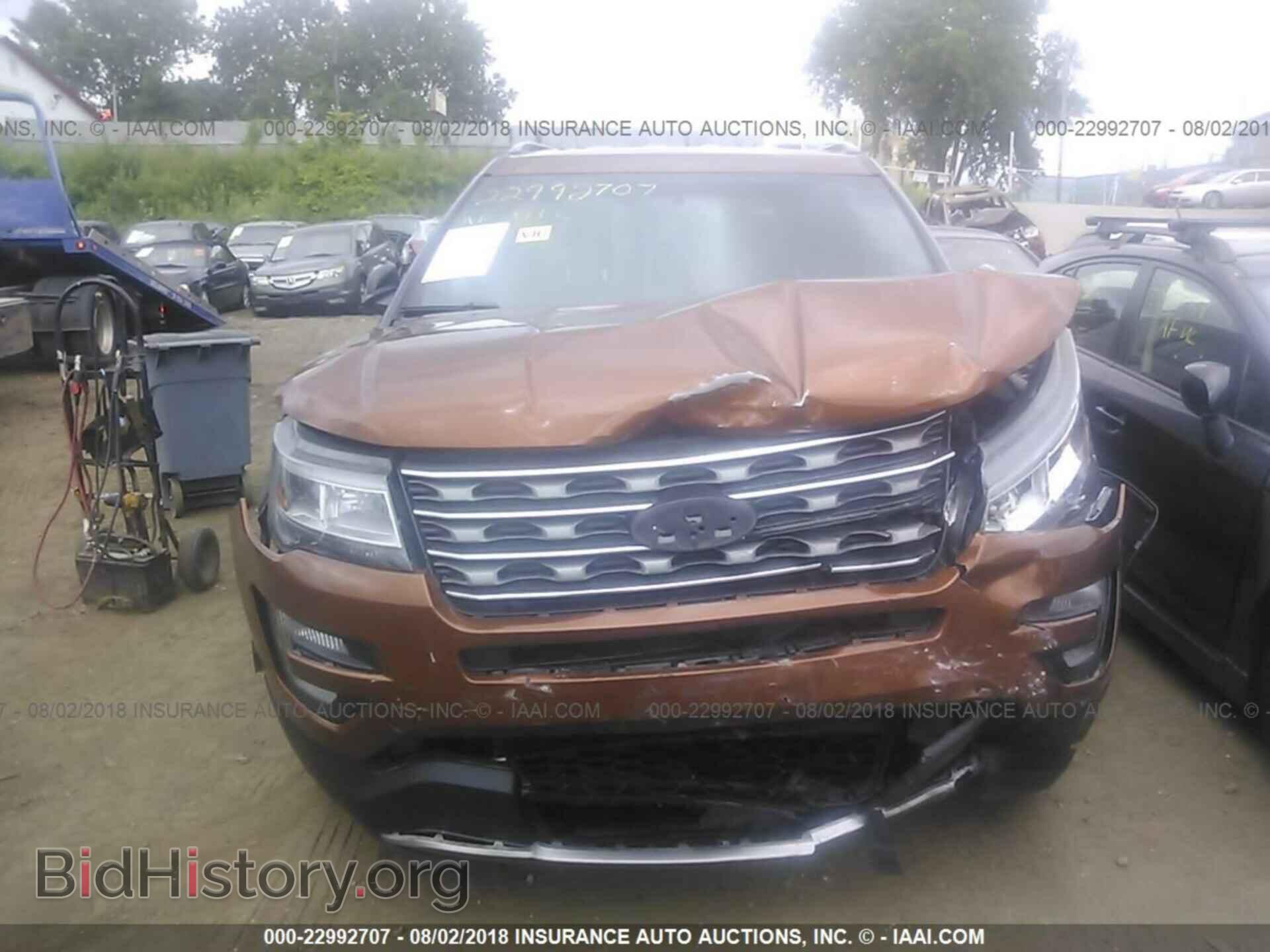 2017 Ford Explorer - VIN: 1FM5K8D85HGA60188 - Photo 6