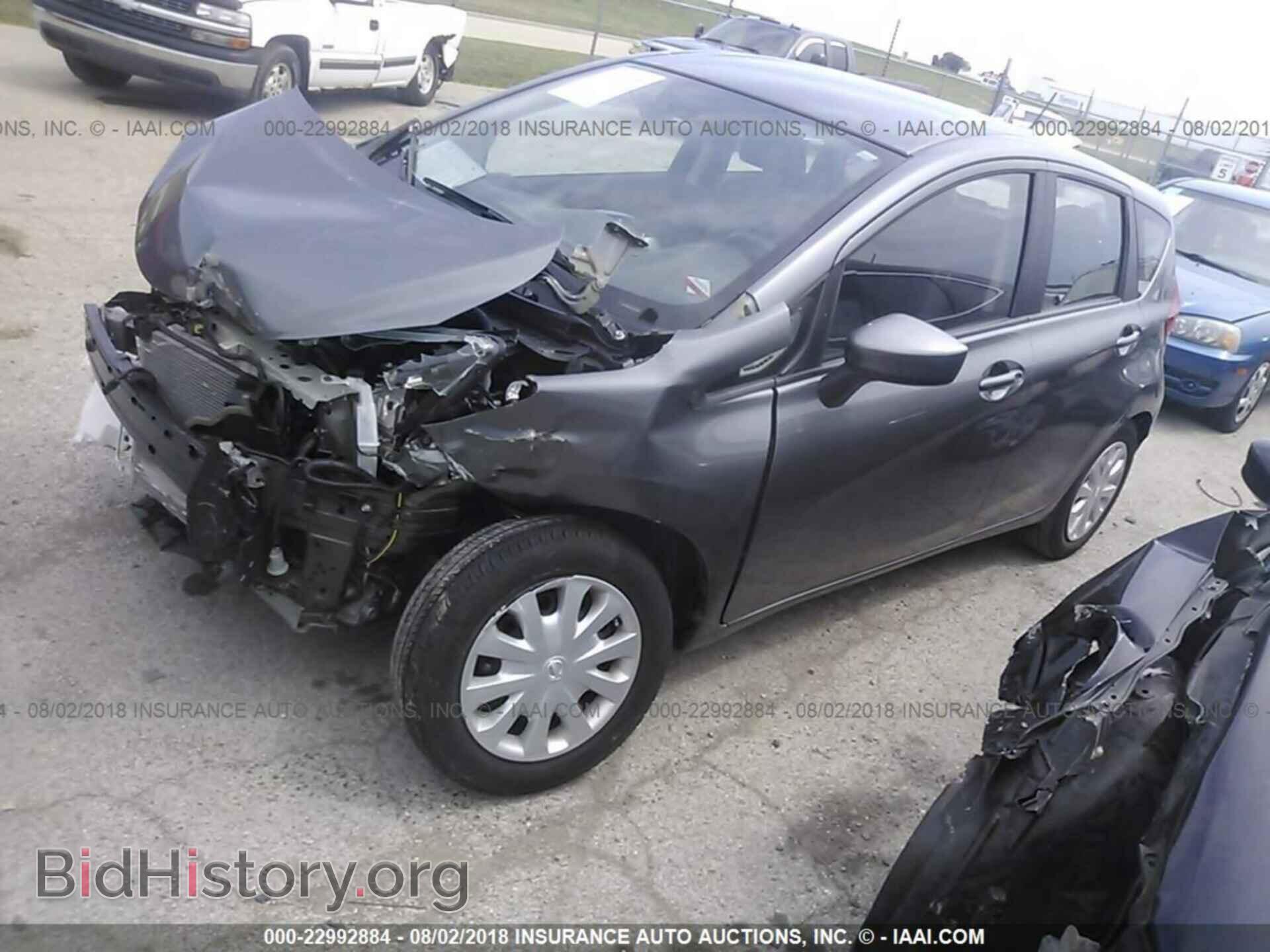 2016 Nissan Versa note - VIN: 3N1CE2CP7GL401600 - Фото 2