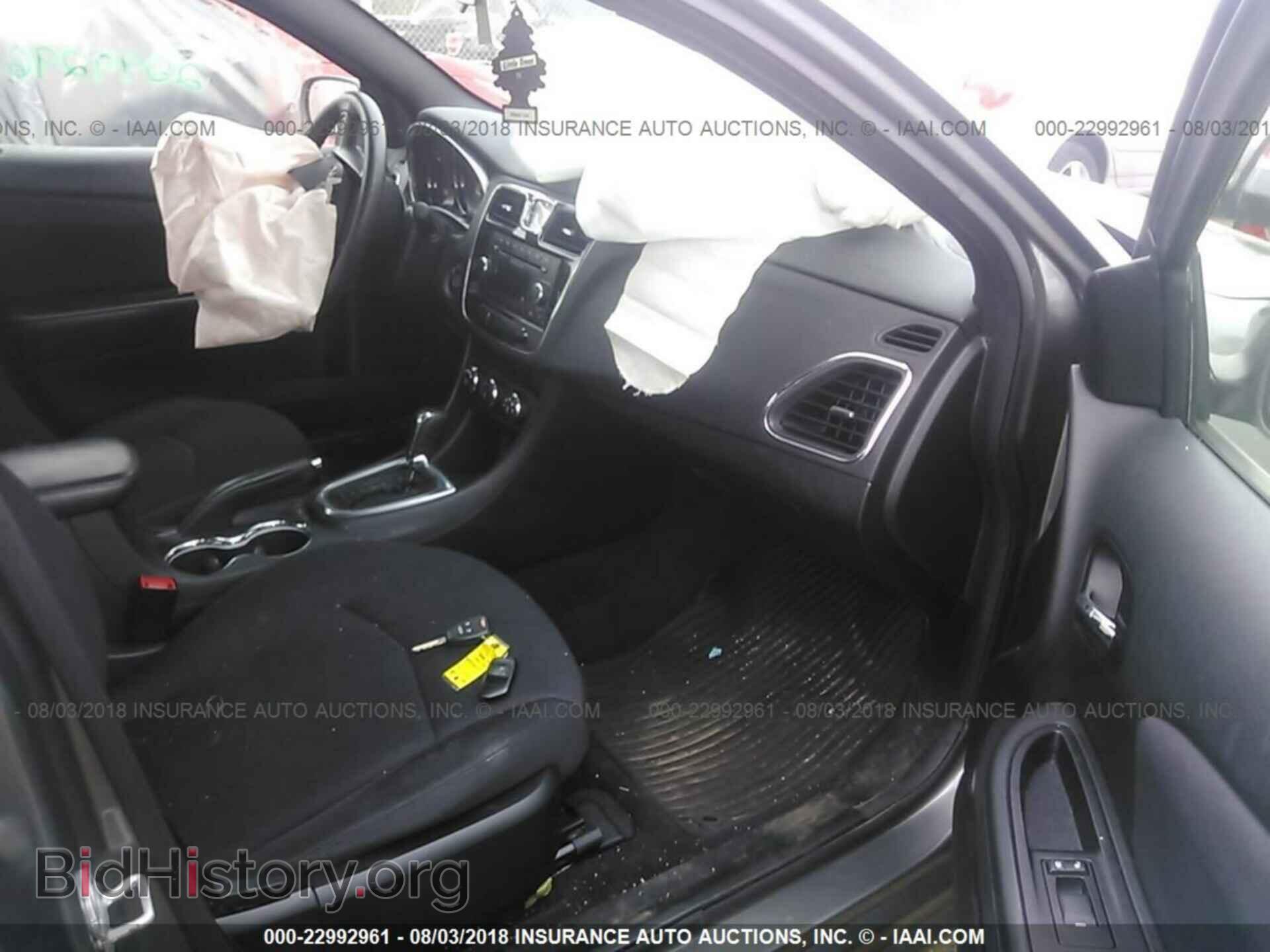 2013 Chrysler 200 - VIN: 1C3CCBAB0DN735834 - Фото 5