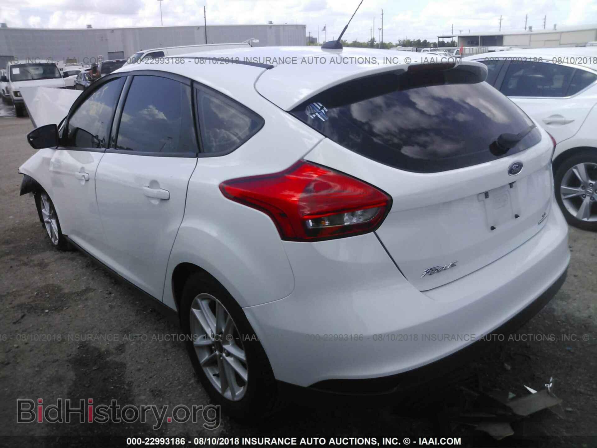2015 Ford Focus - VIN: 1FADP3K29FL242277 - Photo 3