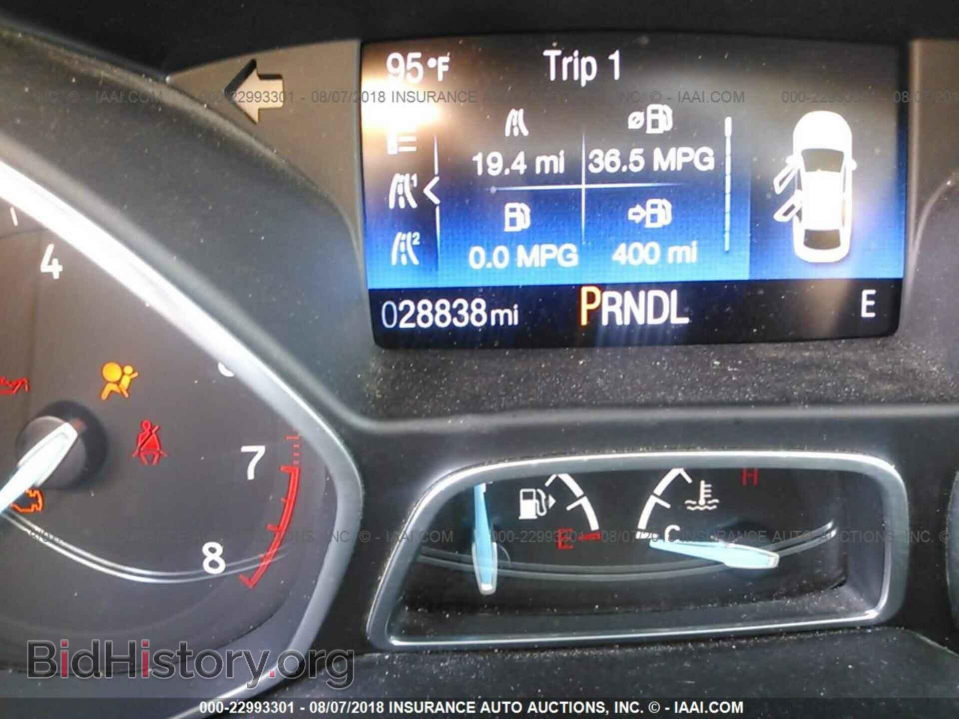2016 Ford Focus - VIN: 1FADP3K26GL246207 - Photo 7