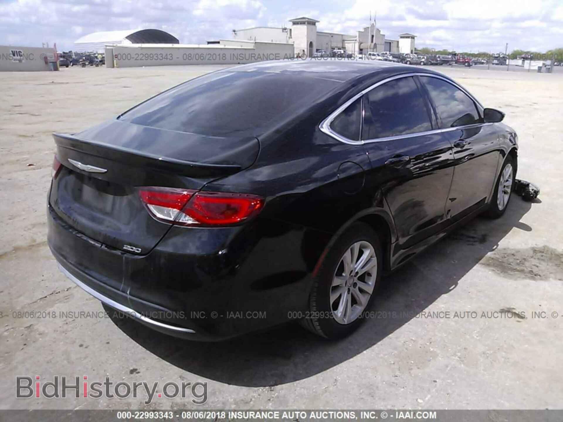 2015 Chrysler 200 - VIN: 1C3CCCAB9FN635577 - Photo 4
