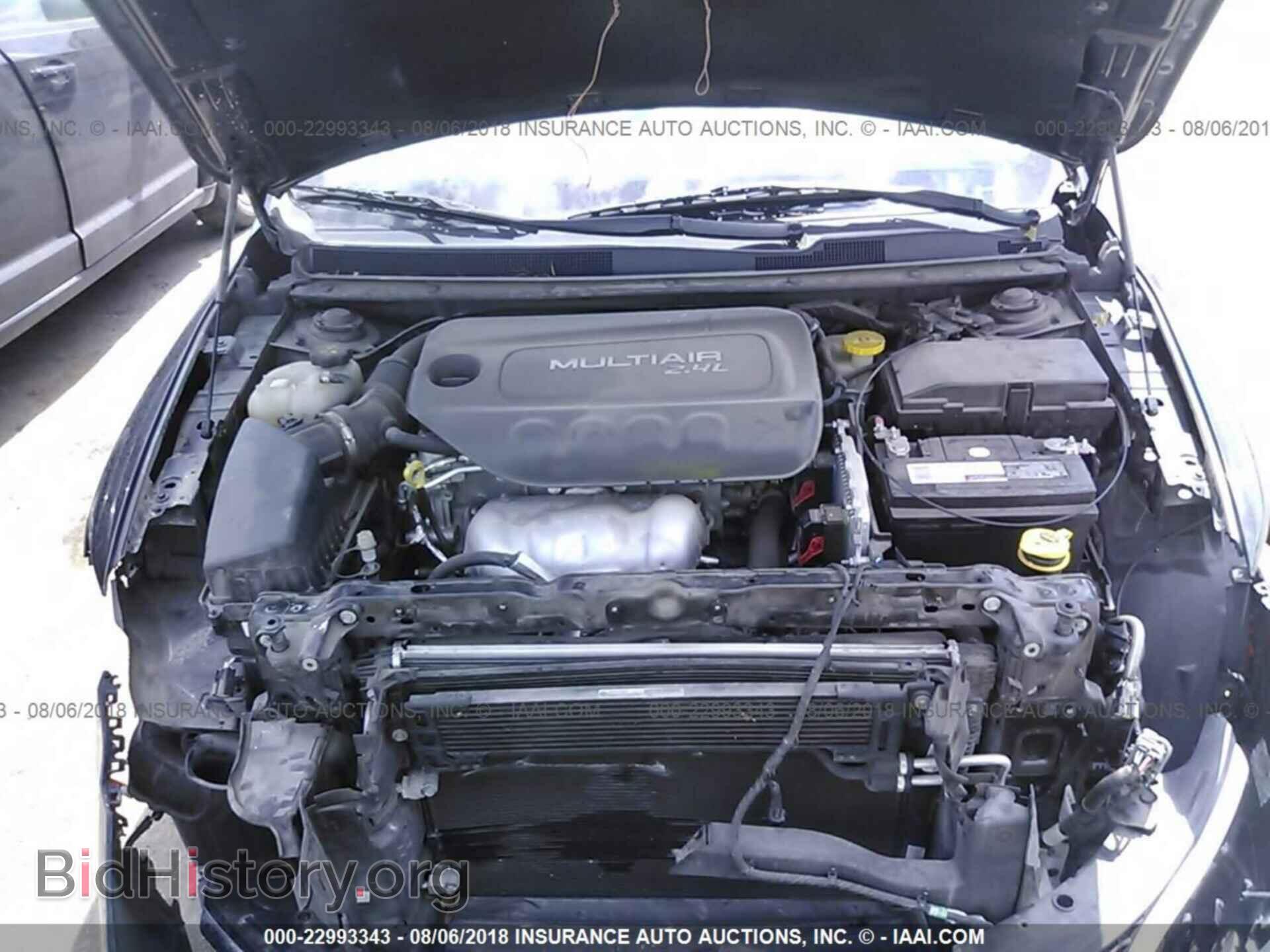 2015 Chrysler 200 - VIN: 1C3CCCAB9FN635577 - Photo 10