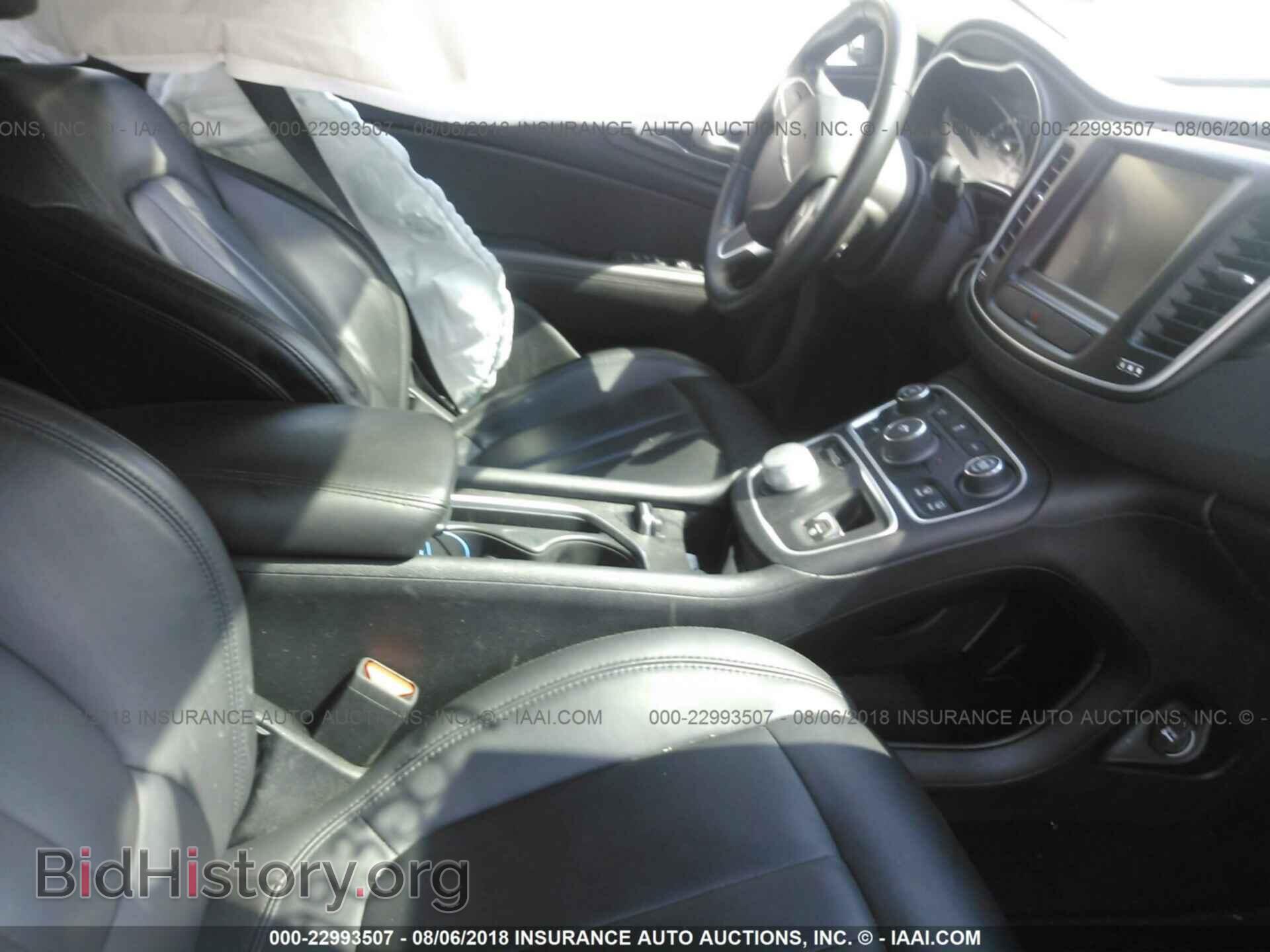 2017 Chrysler 200 - VIN: 1C3CCCAB7HN510175 - Фото 5