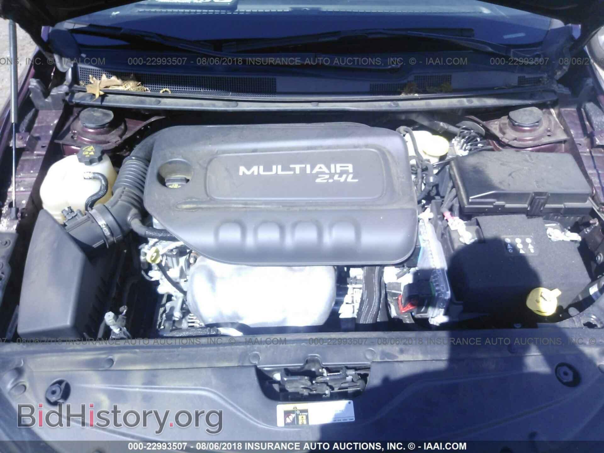 2017 Chrysler 200 - VIN: 1C3CCCAB7HN510175 - Фото 10
