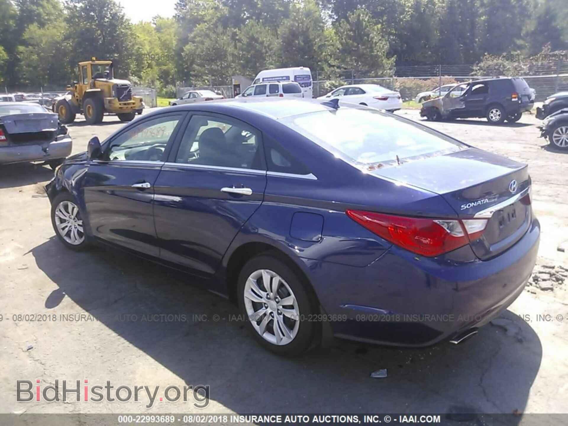 2012 Hyundai Sonata - VIN: 5NPEC4AC8CH328142 - Photo 3