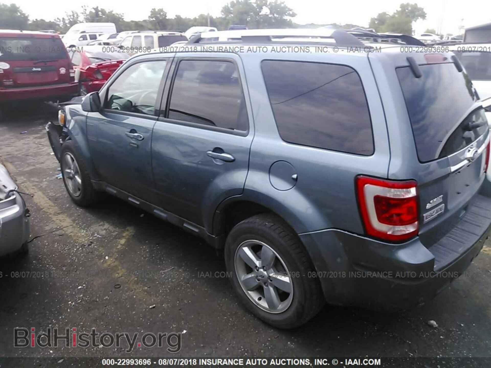2012 Ford Escape - VIN: 1FMCU9EG2CKB41801 - Photo 3