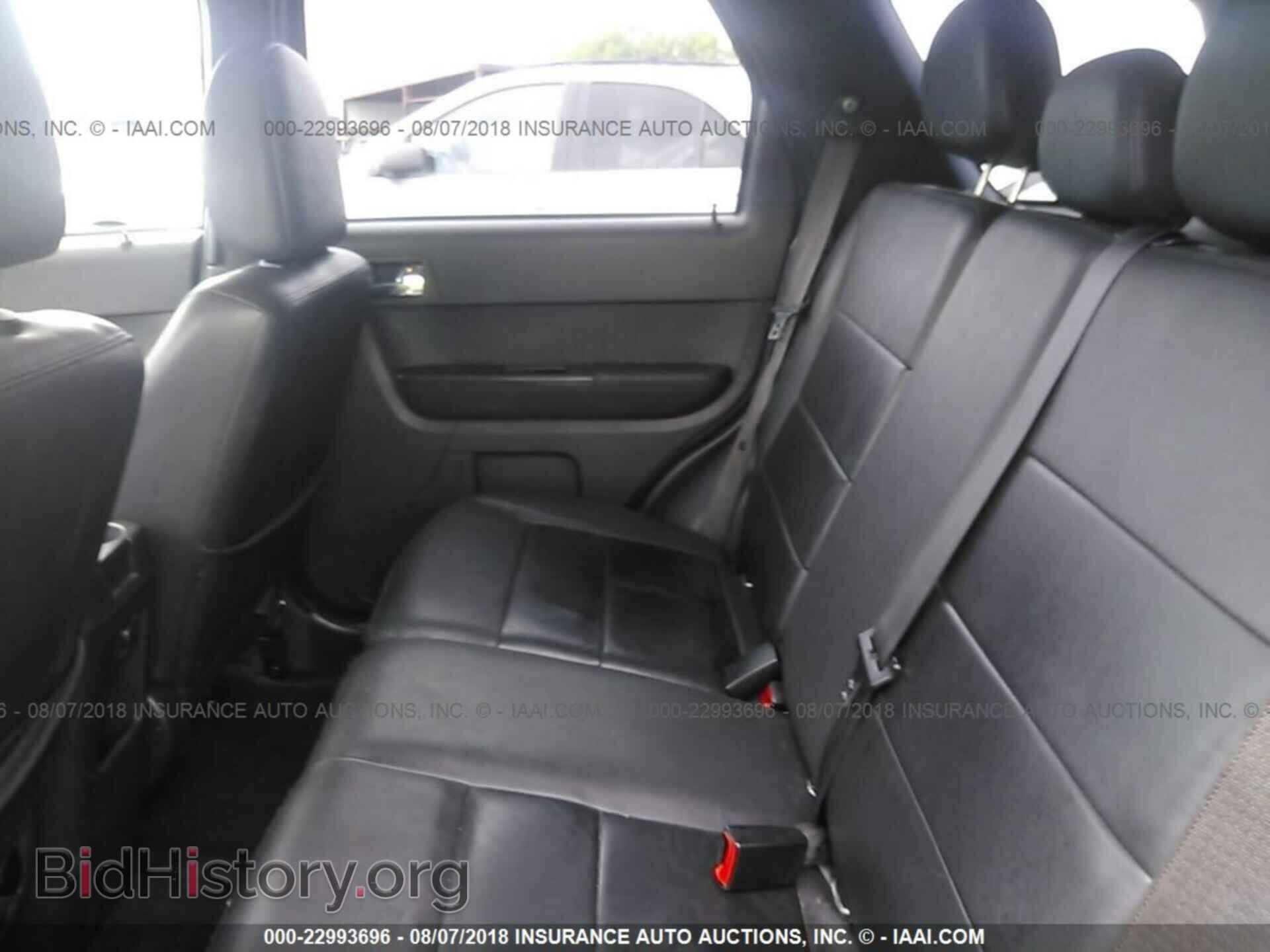 2012 Ford Escape - VIN: 1FMCU9EG2CKB41801 - Photo 8