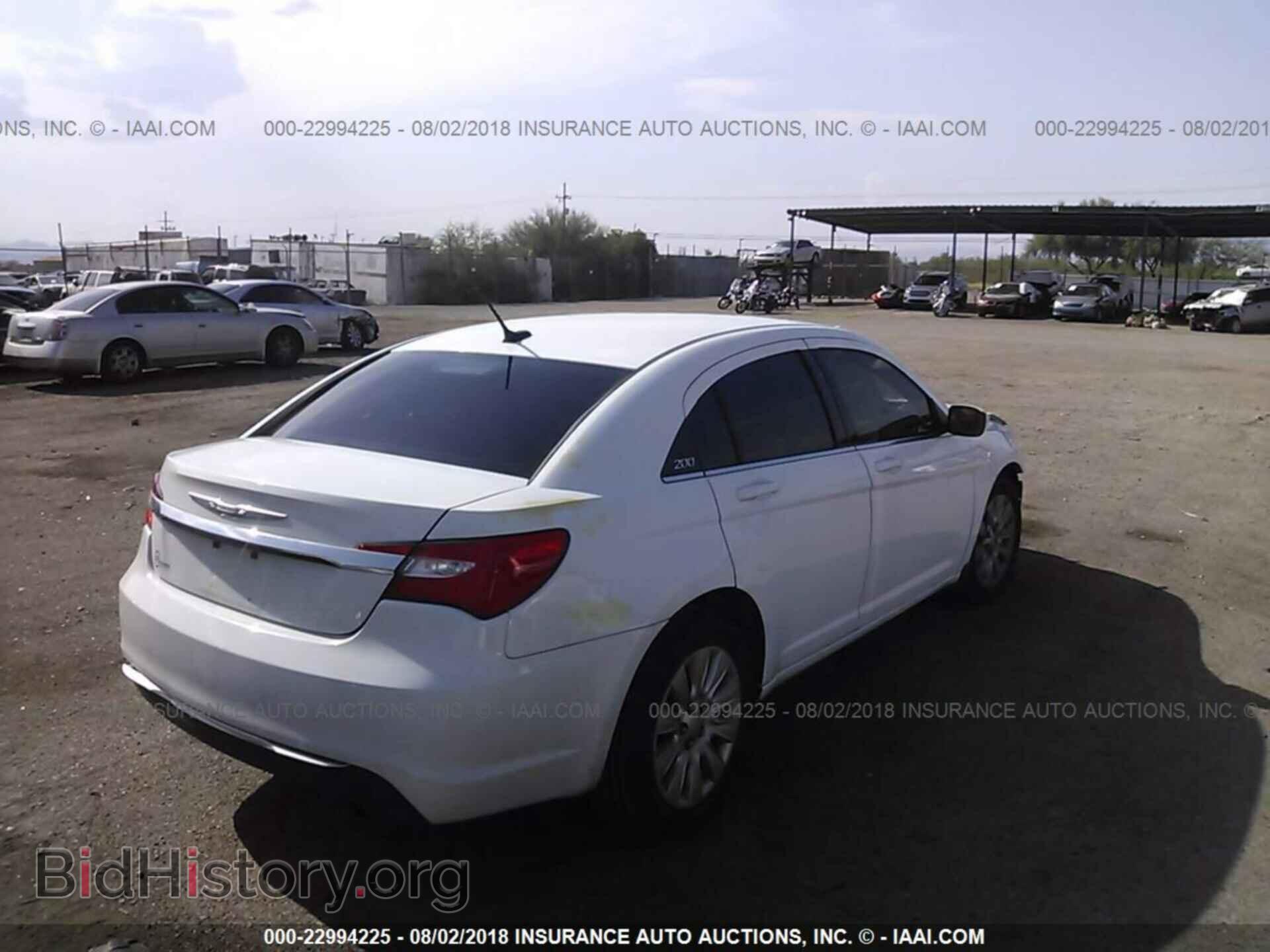 2014 Chrysler 200 - VIN: 1C3CCBAB5EN206977 - Фото 4