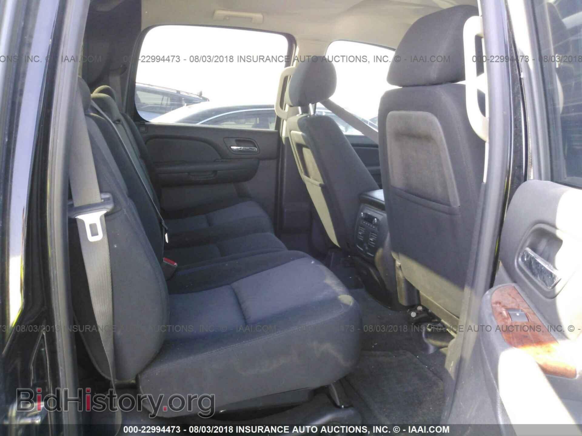 2011 Chevrolet Avalanche - VIN: 3GNMCEE01BG402128 - Photo 8