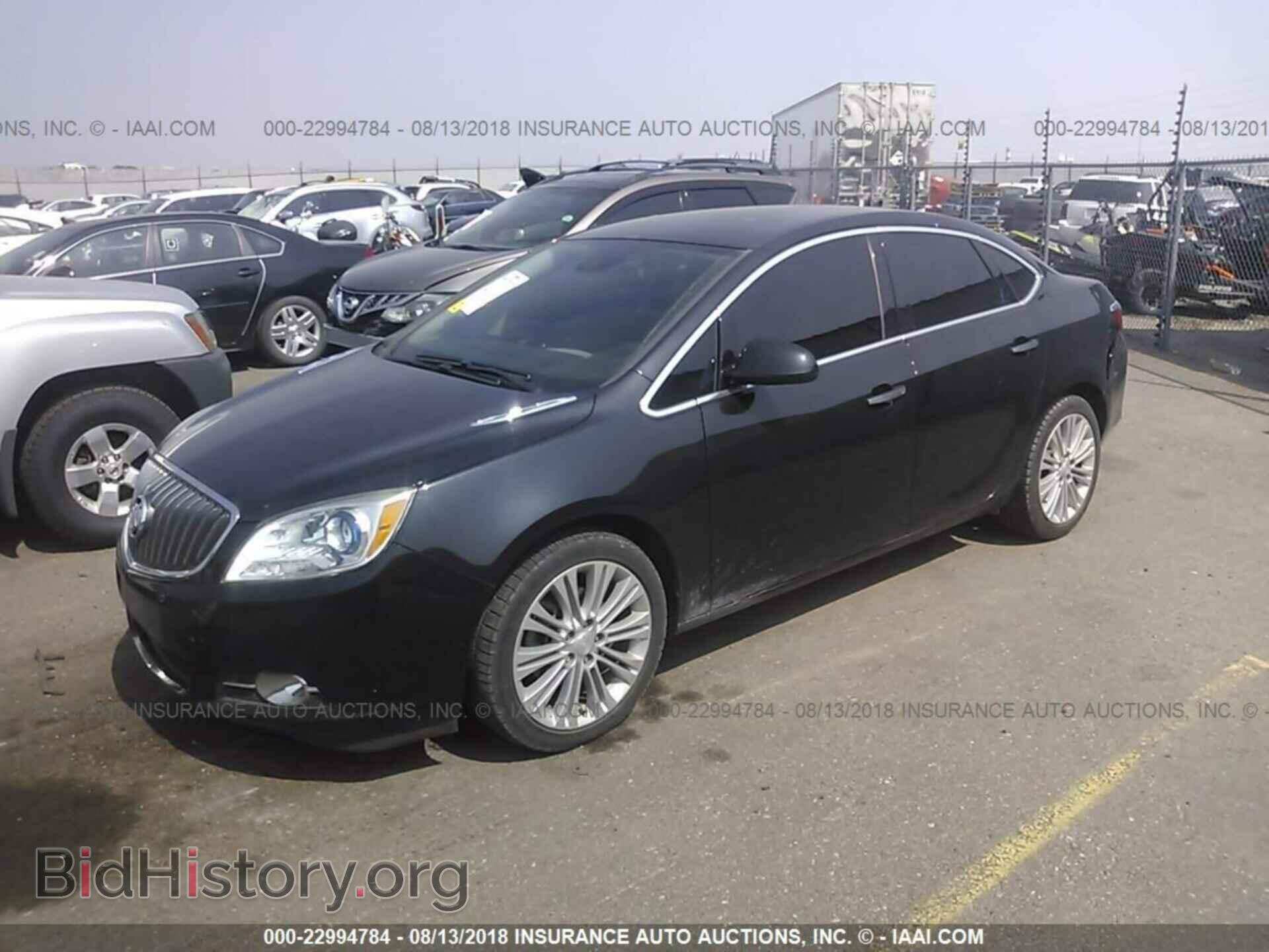 2014 Buick Verano - VIN: 1G4PP5SK0E4141393 - Photo 2