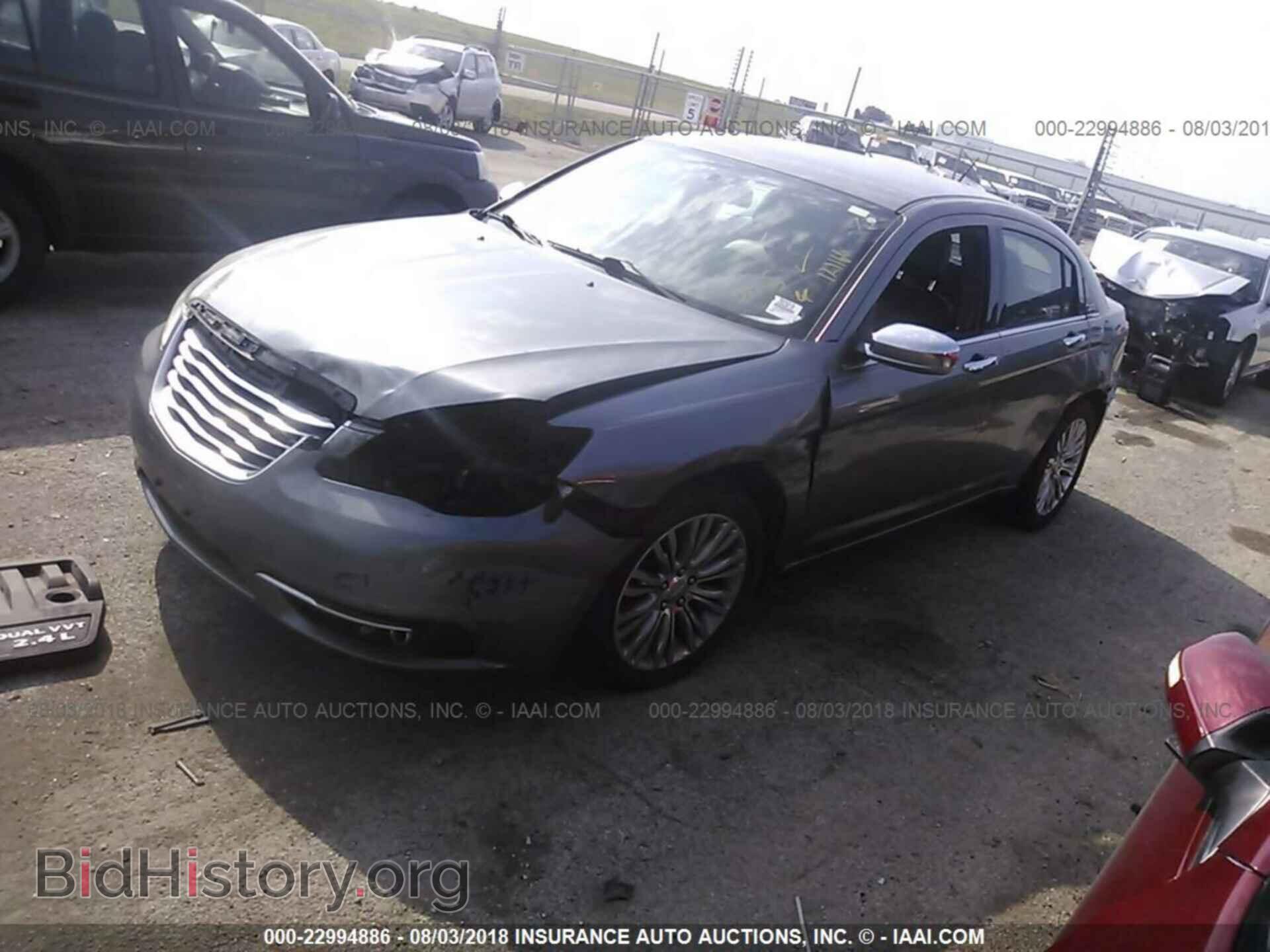 2012 Chrysler 200 - VIN: 1C3CCBCB4CN297413 - Photo 2