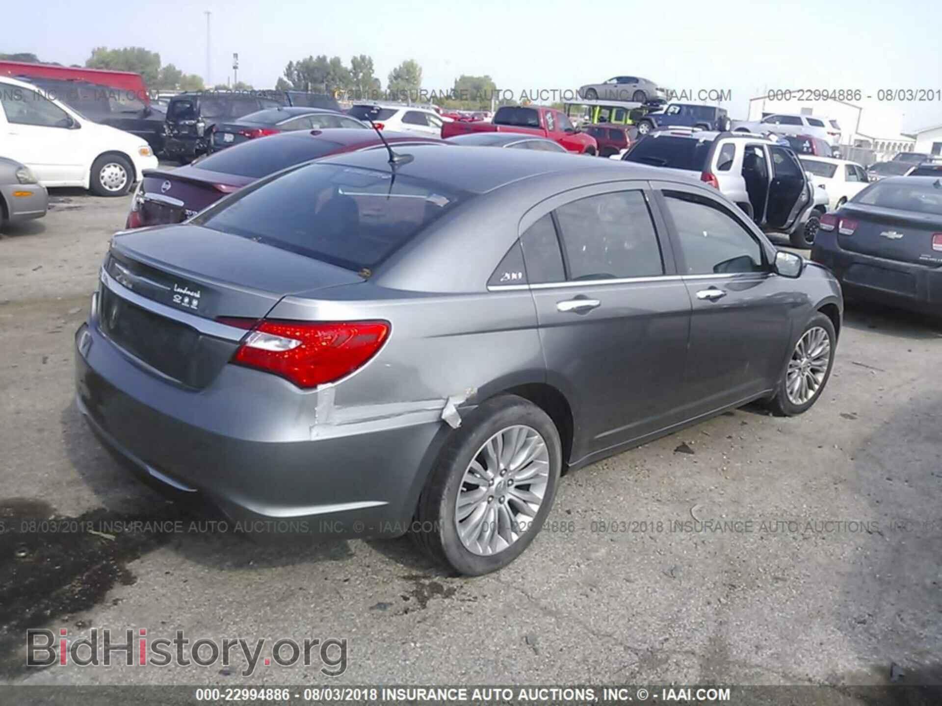 2012 Chrysler 200 - VIN: 1C3CCBCB4CN297413 - Photo 4