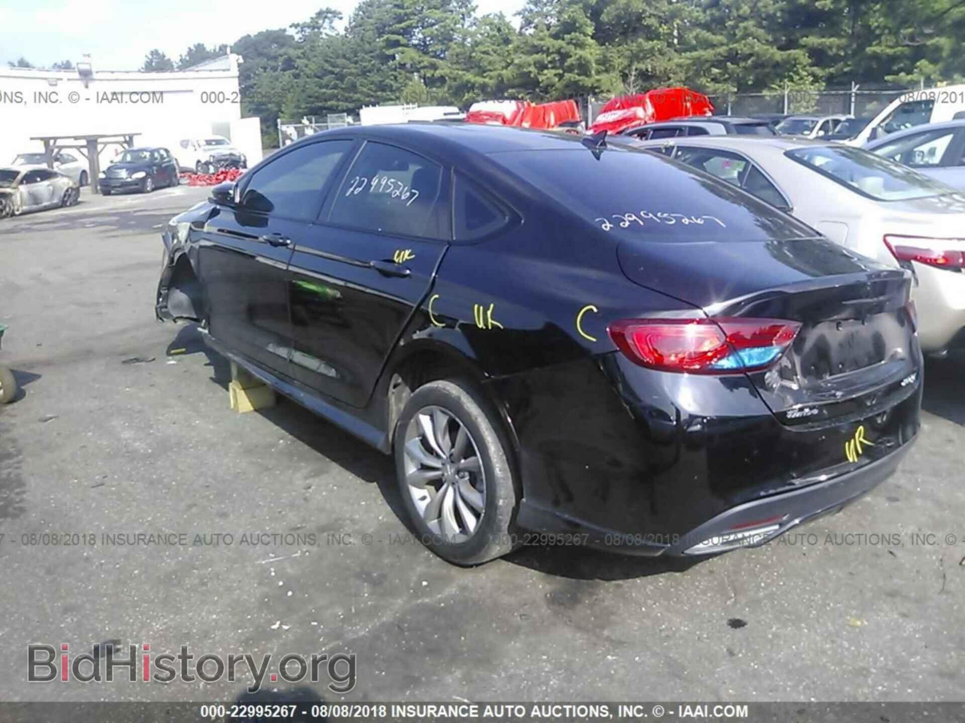 2016 Chrysler 200 - VIN: 1C3CCCBB0GN125618 - Фото 3