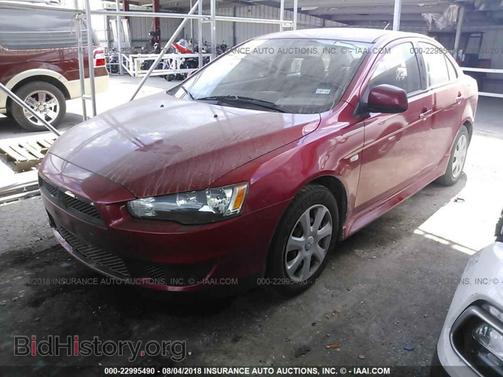 2014 Mitsubishi Lancer - VIN: JA32U2FU5EU011190 - Фото 2