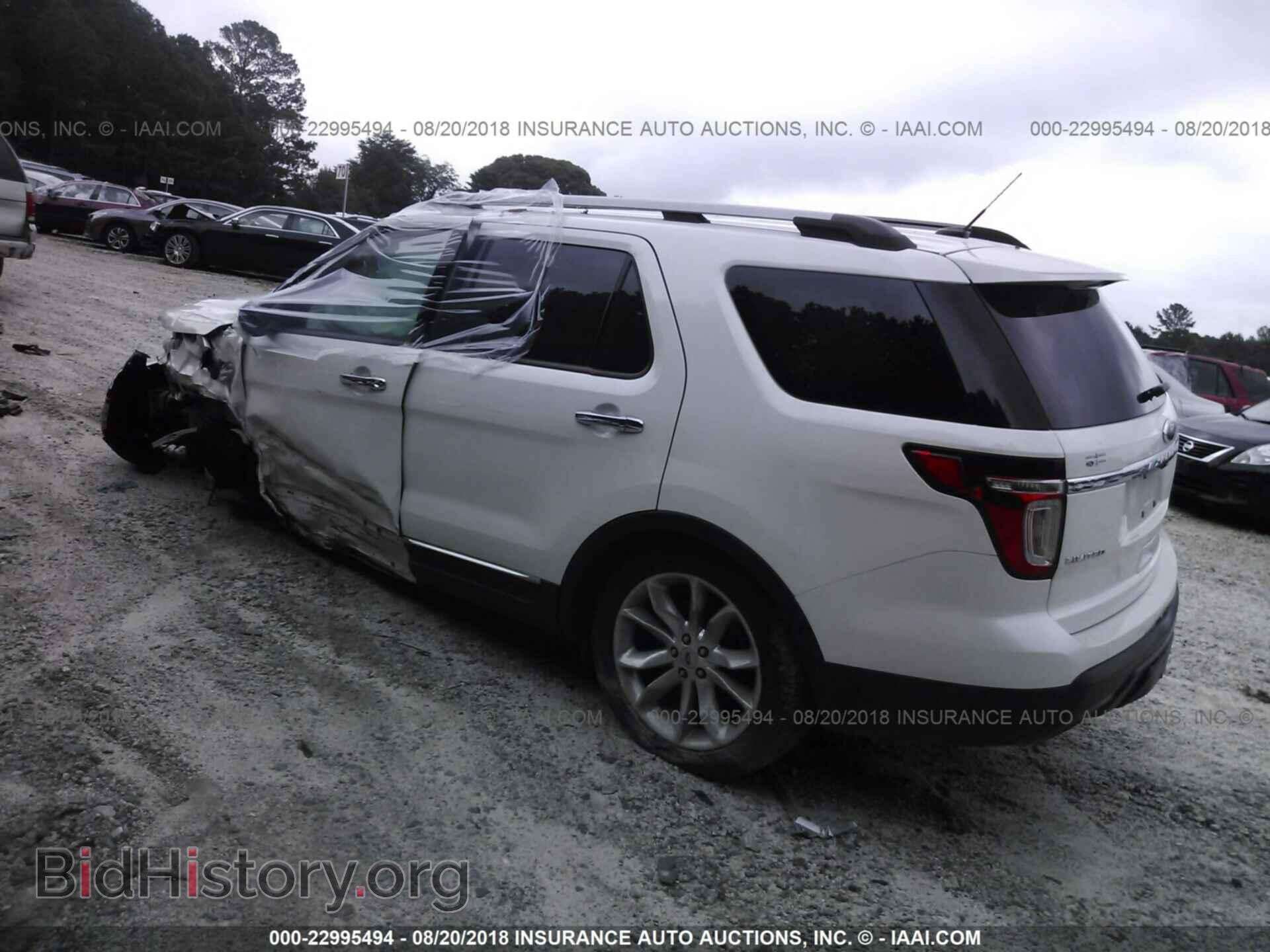 2014 Ford Explorer - VIN: 1FM5K7F82EGA57929 - Photo 3
