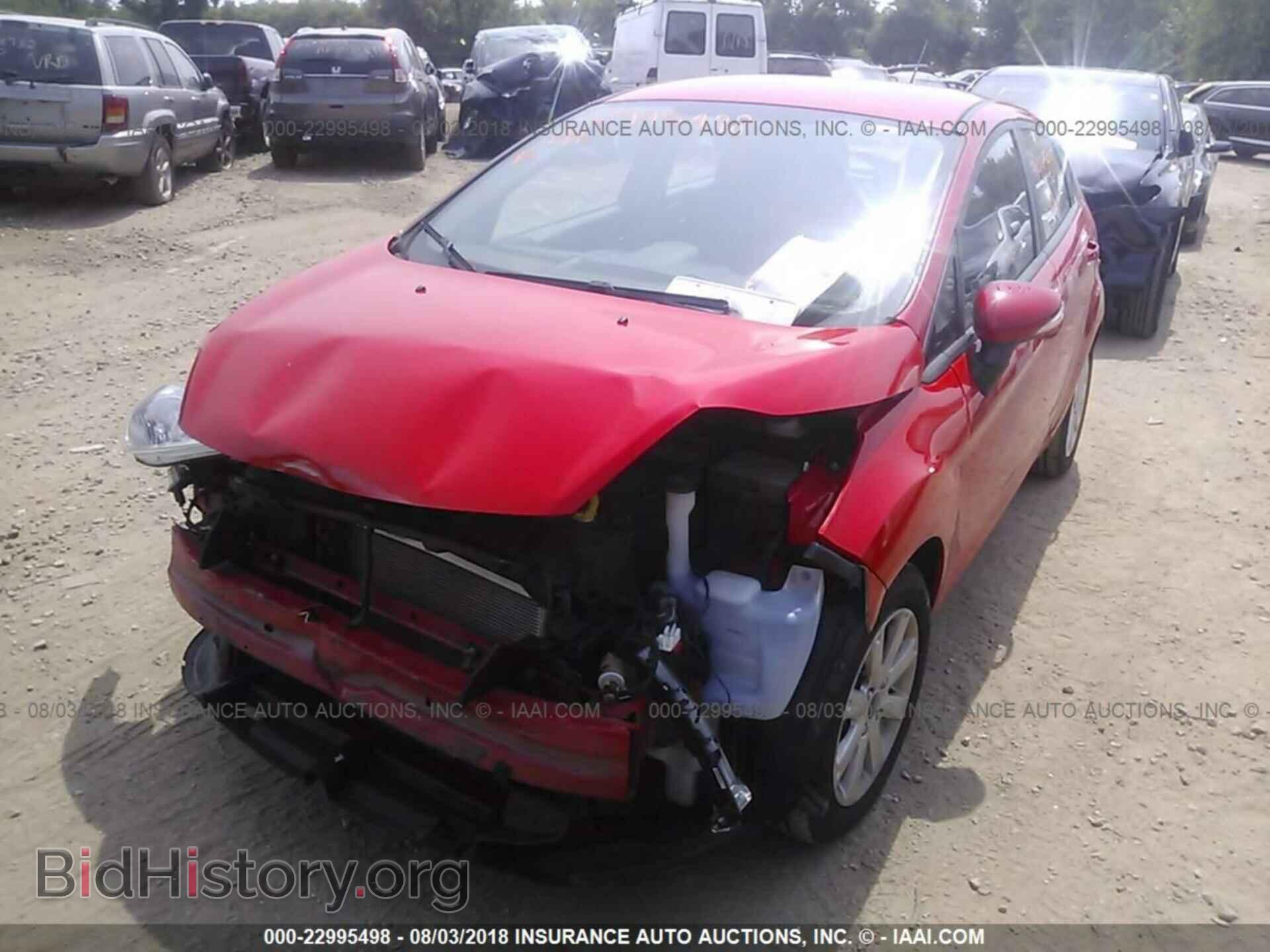 2013 Ford Fiesta - VIN: 3FADP4EJ3DM208064 - Фото 2