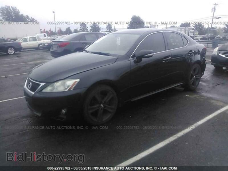 2012 Lexus IS (VIN JTHBF5C25C5167445) — фото 2 из 10