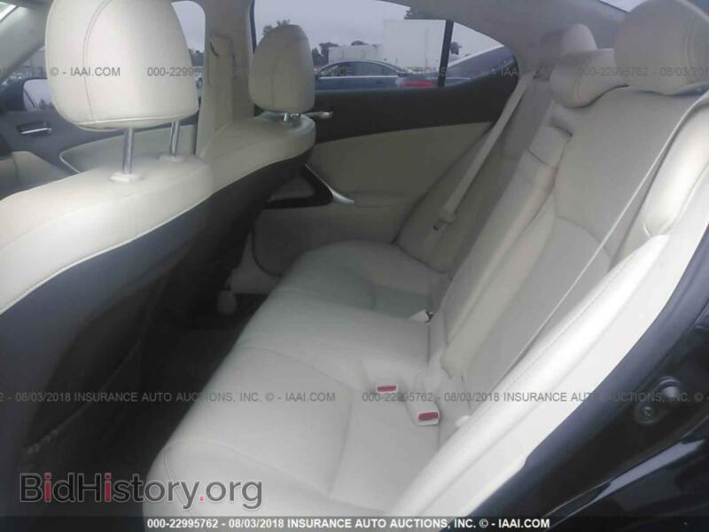 2012 Lexus IS (VIN JTHBF5C25C5167445) — фото 8 из 10