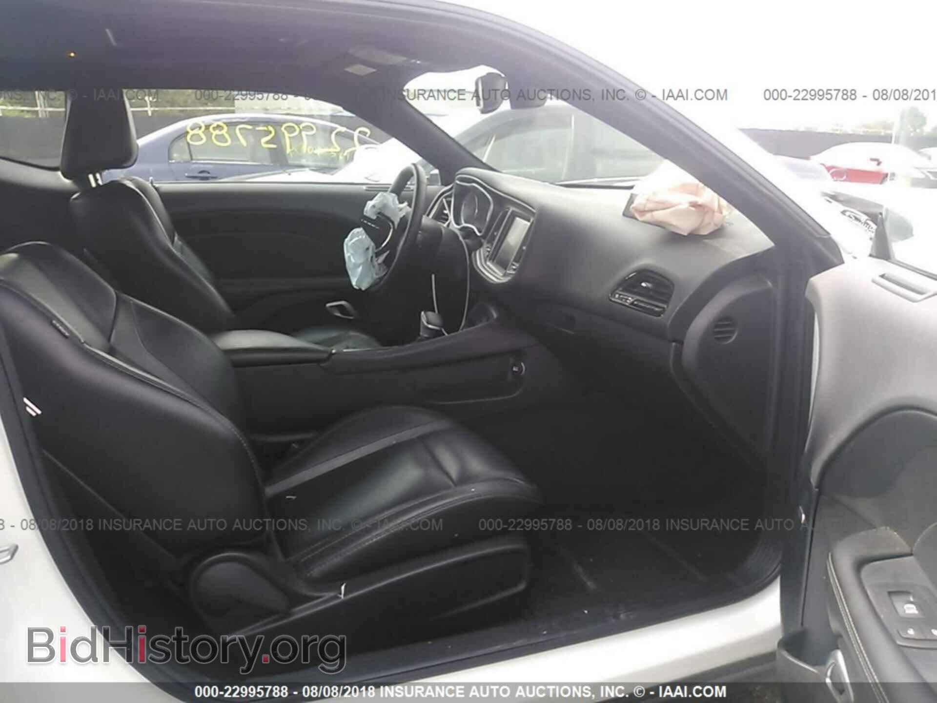 2016 Dodge Challenger - VIN: 2C3CDZAG5GH290263 - Photo 5