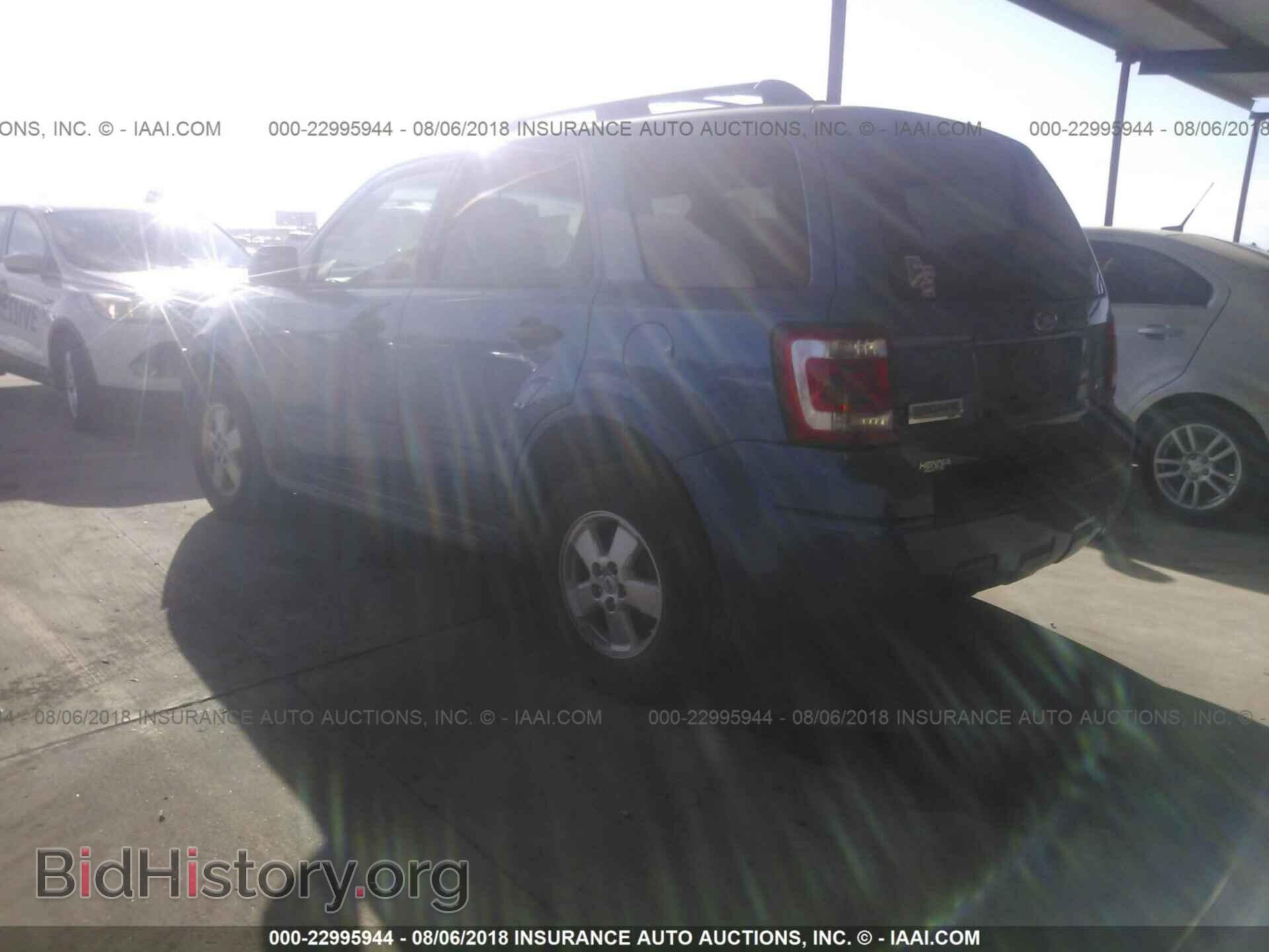 2011 Ford Escape - VIN: 1FMCU0DG6BKA74096 - Photo 3