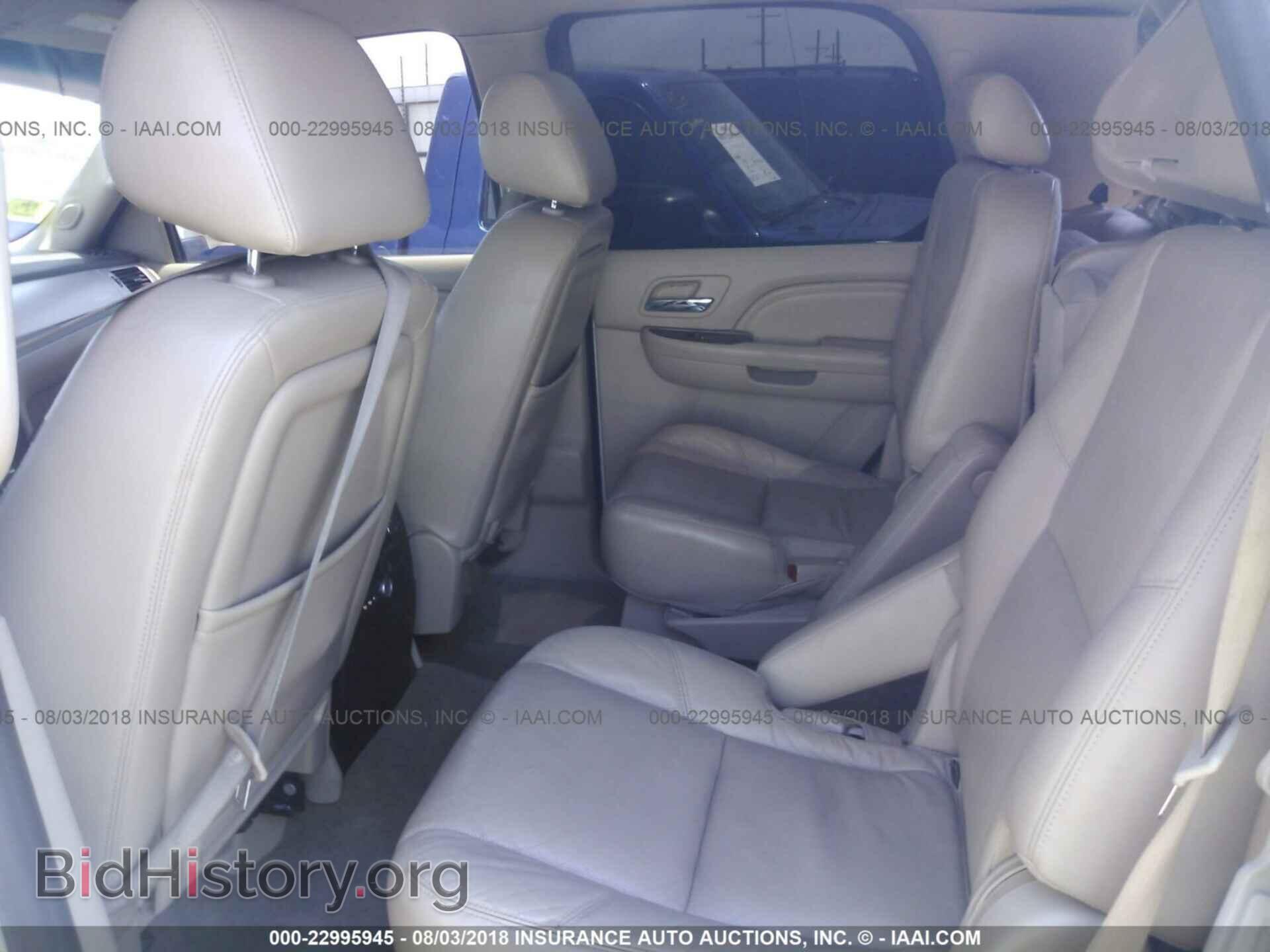 2010 CADILLAC ESCALADE - VIN: 1GYUCAEF0AR215641 - Фото 8