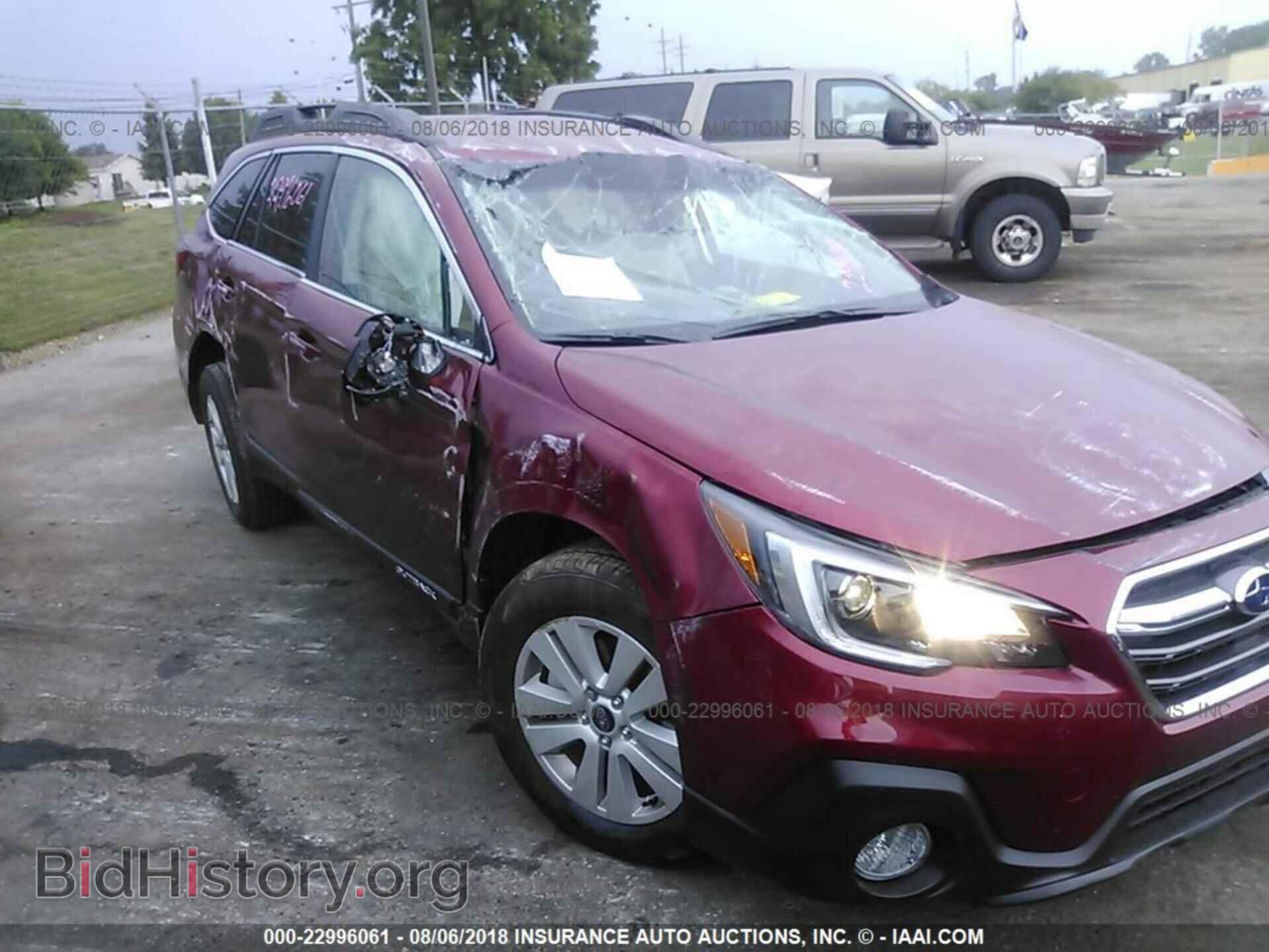 2018 Subaru Outback - VIN: 4S4BSAFC2J3355130 - Фото 6