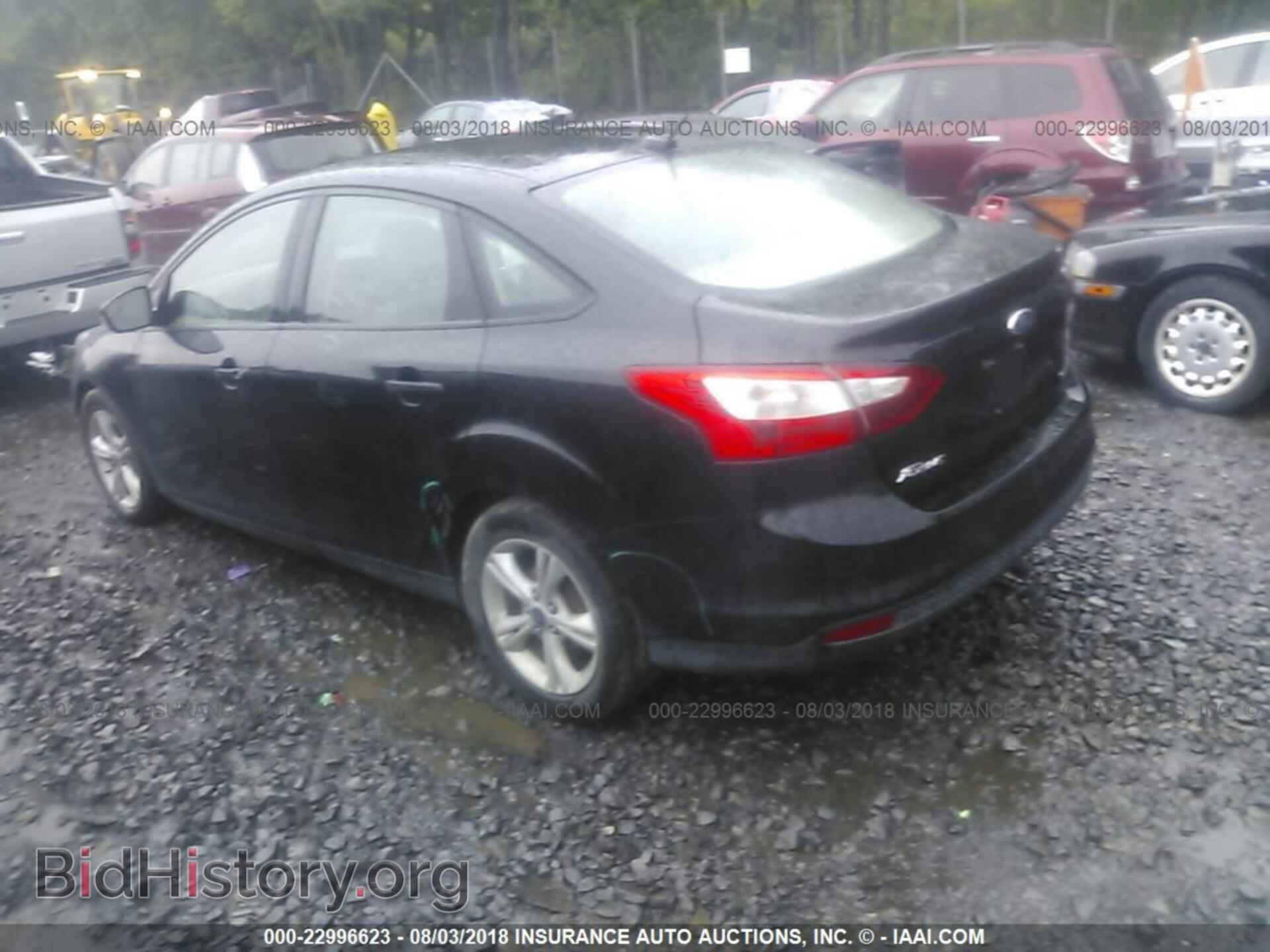 2014 Ford Focus - VIN: 1FADP3F27EL424729 - Photo 3
