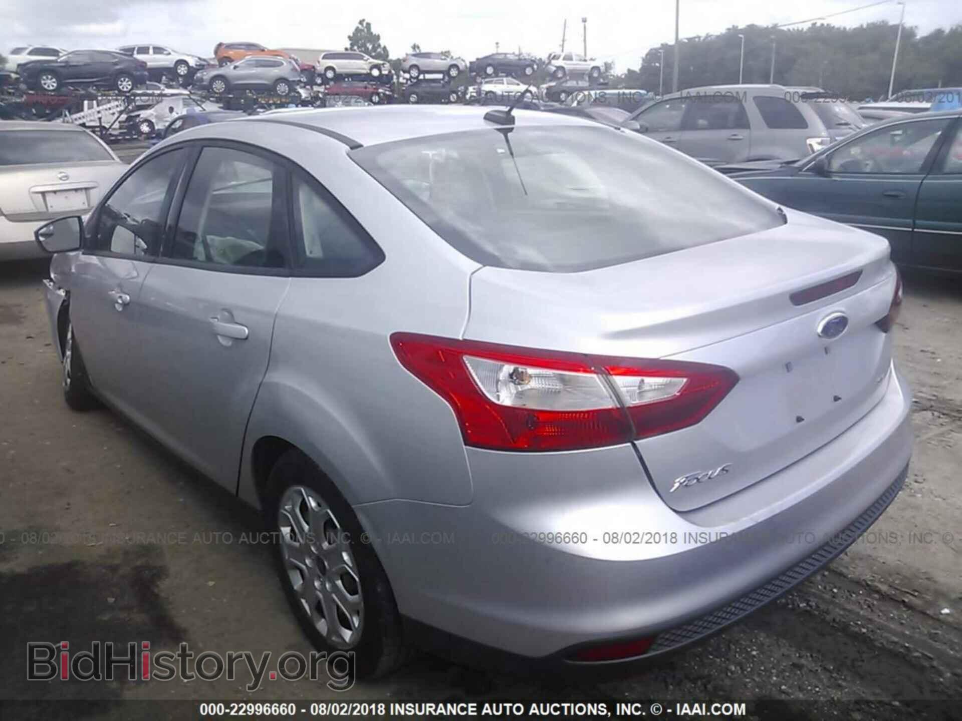 2012 Ford Focus - VIN: 1FAHP3F21CL272445 - Фото 3