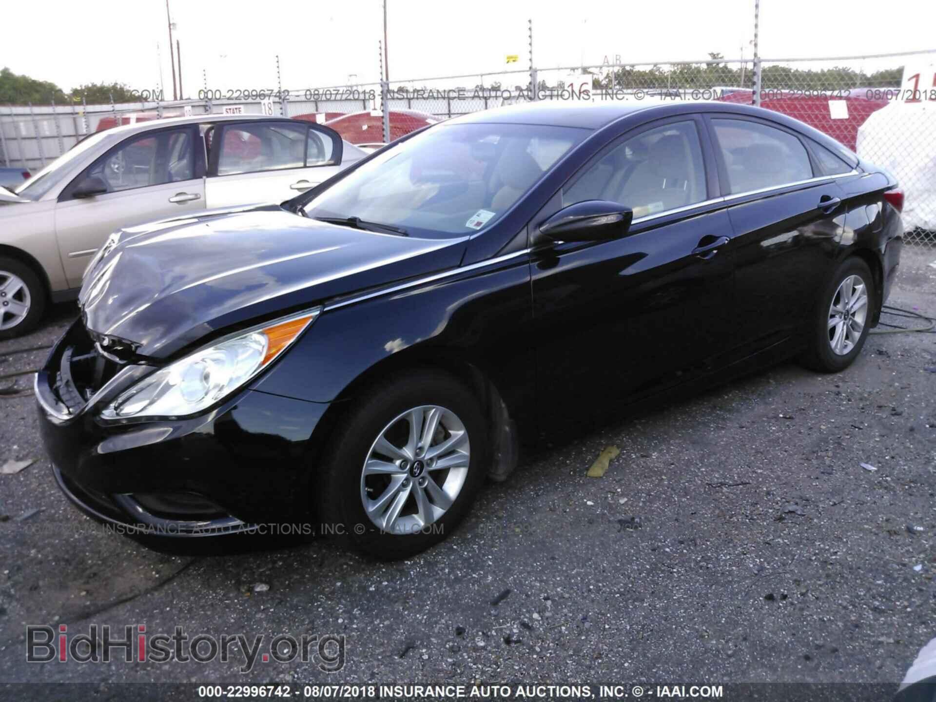 2012 Hyundai Sonata - VIN: 5NPEB4AC4CH458647 - Photo 2