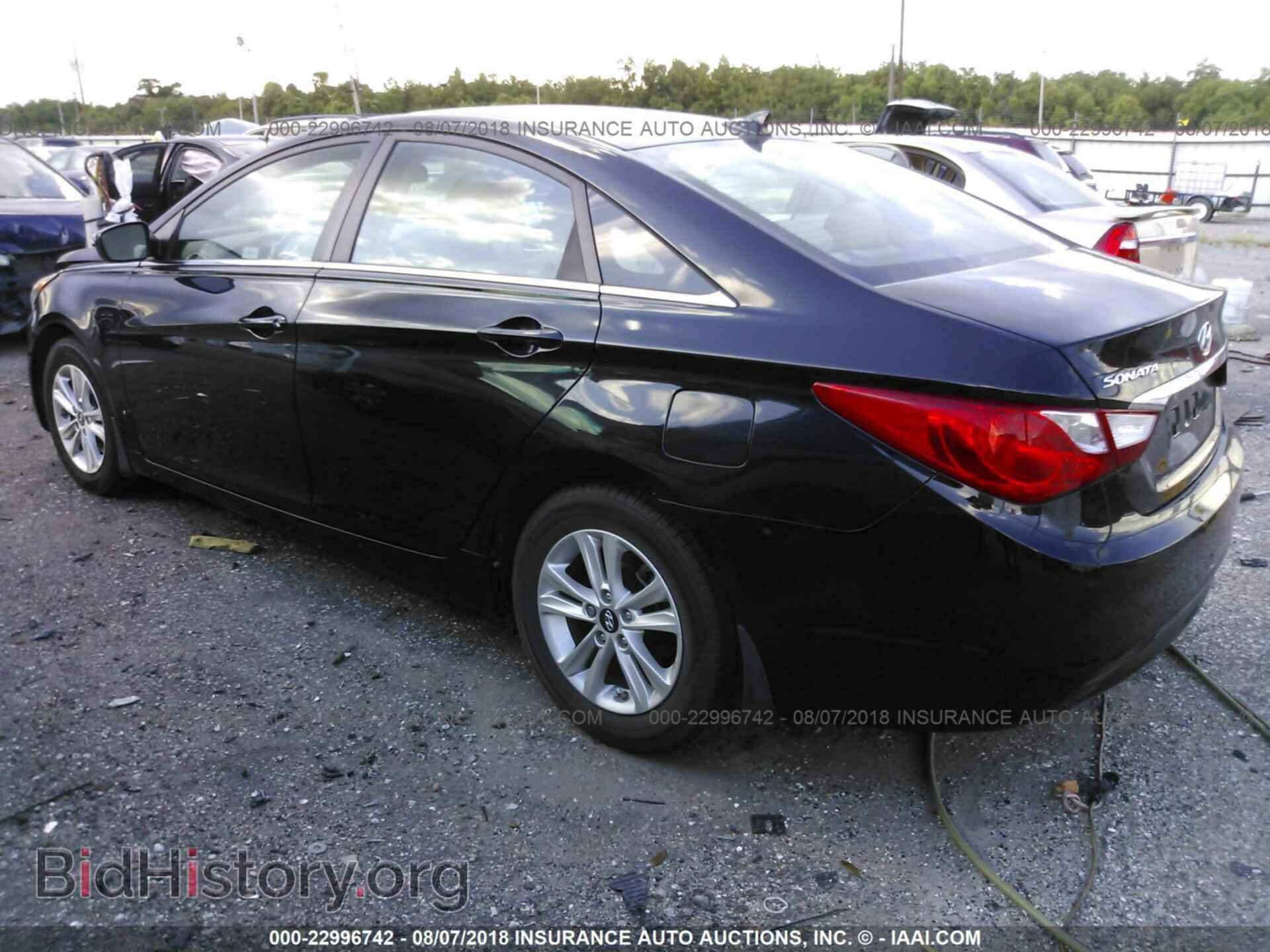2012 Hyundai Sonata - VIN: 5NPEB4AC4CH458647 - Photo 3