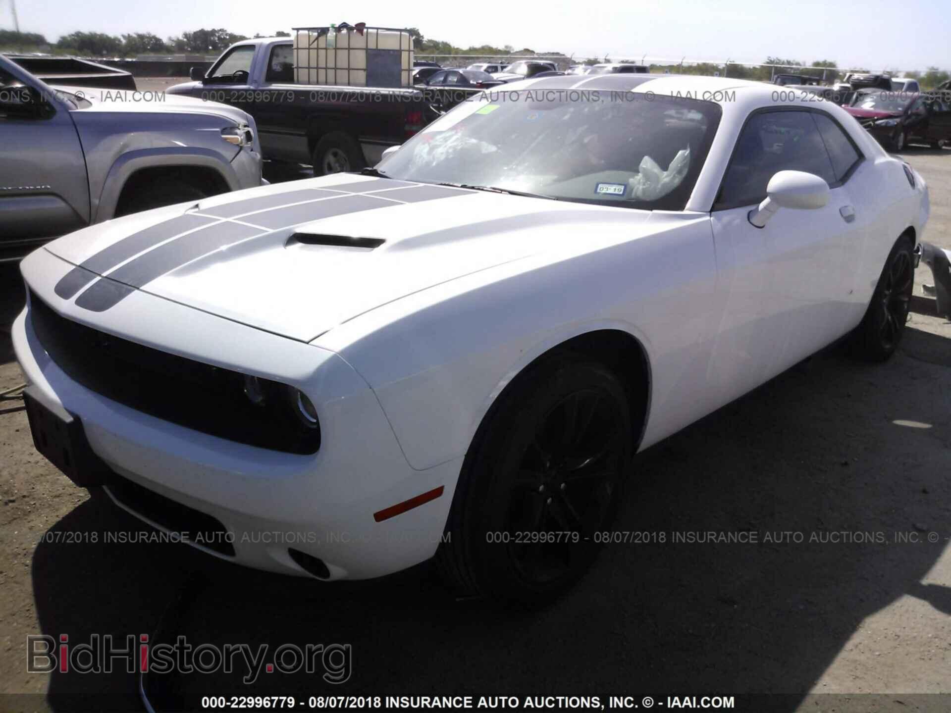 2016 Dodge Challenger - VIN: 2C3CDZAG0GH120487 - Photo 2
