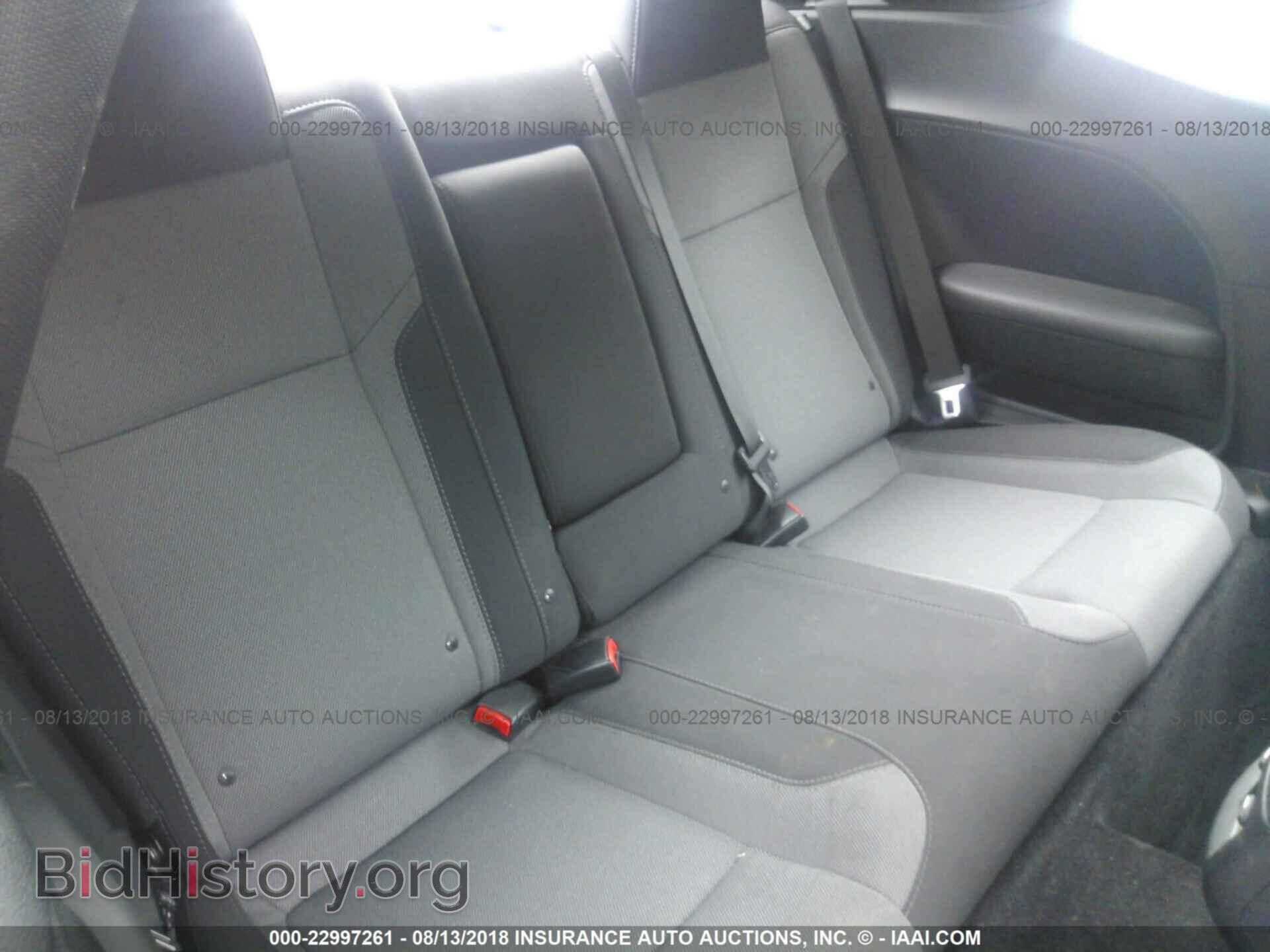 2016 Dodge Challenger - VIN: 2C3CDZAG6GH131672 - Photo 8