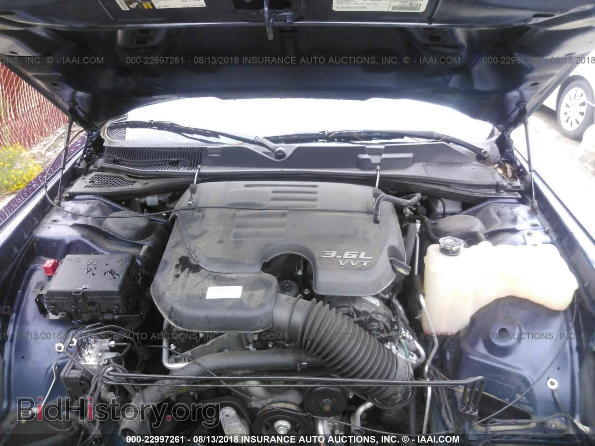 2016 Dodge Challenger - VIN: 2C3CDZAG6GH131672 - Photo 10