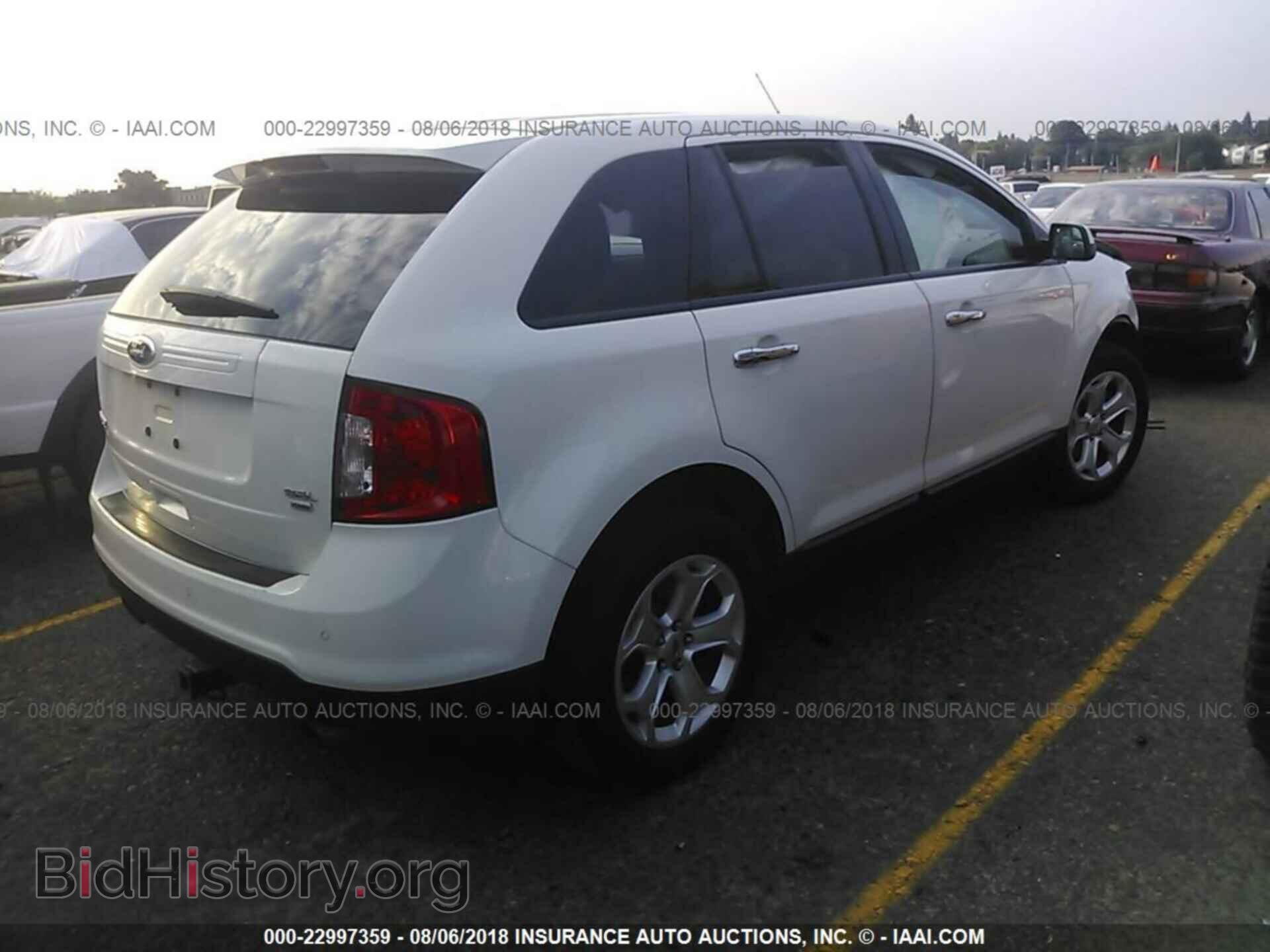 2011 Ford Edge - VIN: 2FMDK4JCXBBB48505 - Photo 4
