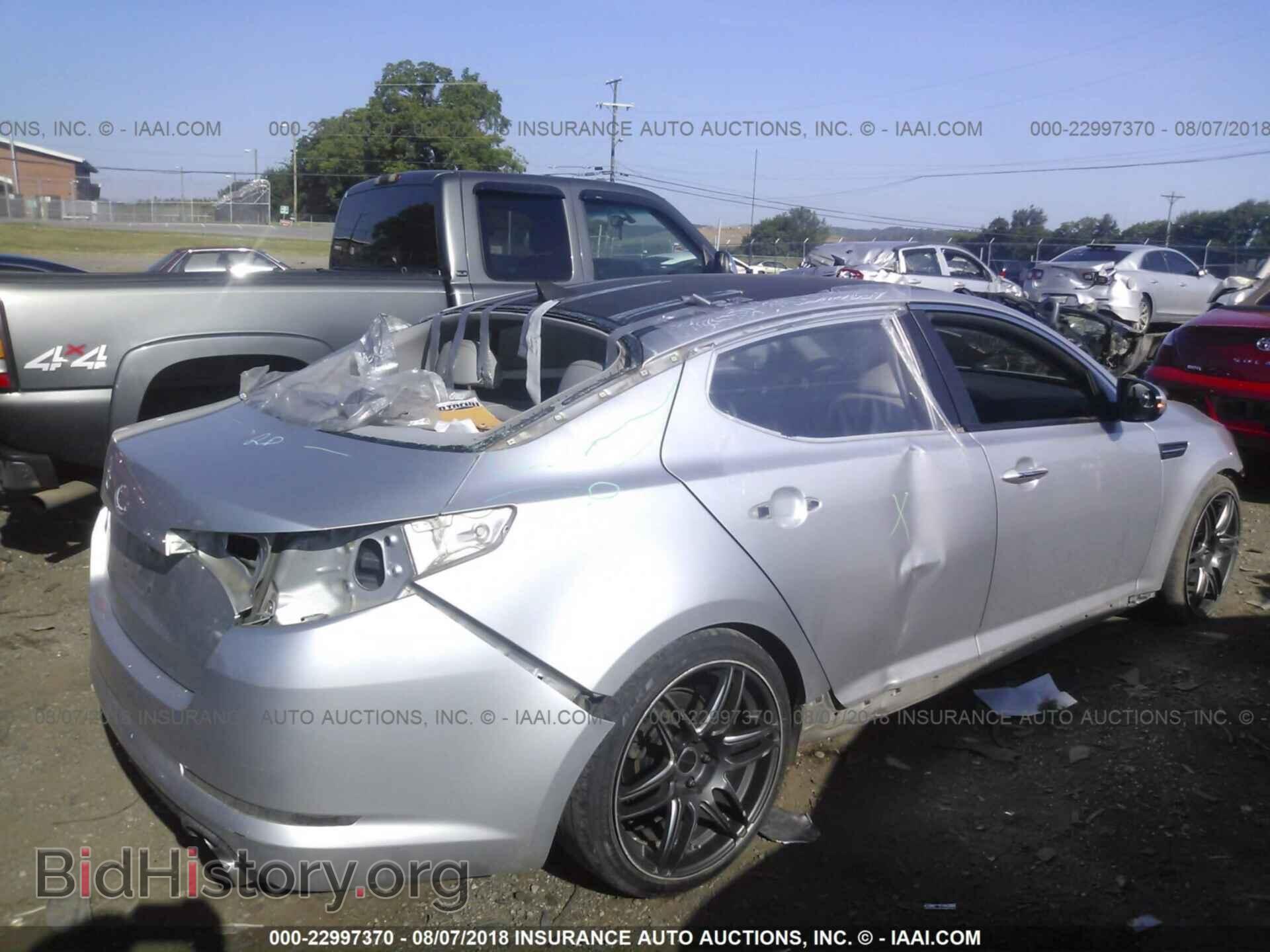 2011 Kia Optima - VIN: KNAGN4A76B5037575 - Фото 4
