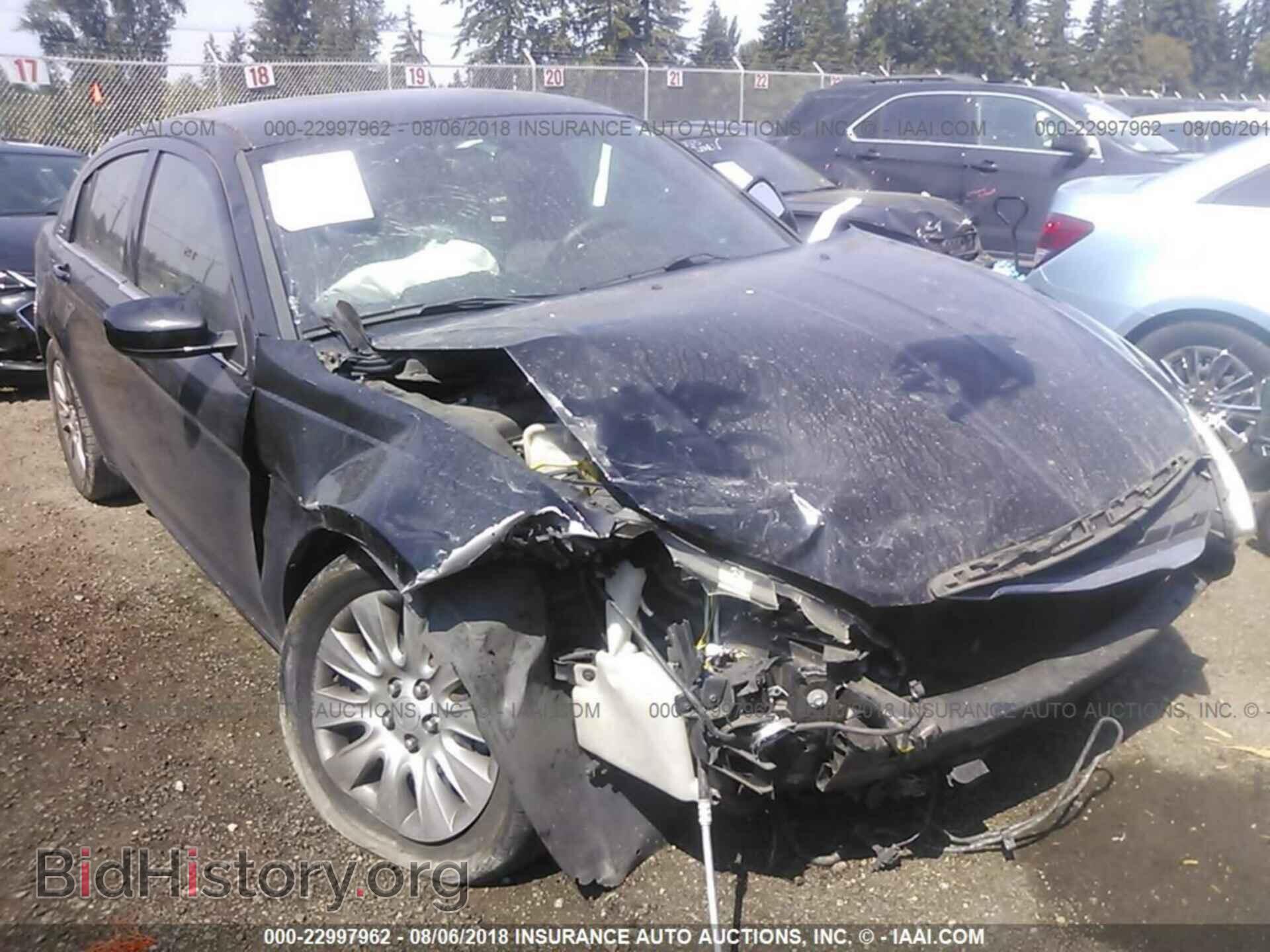 Photo 1C3CCBAB0DN559464 - Chrysler 200 2013