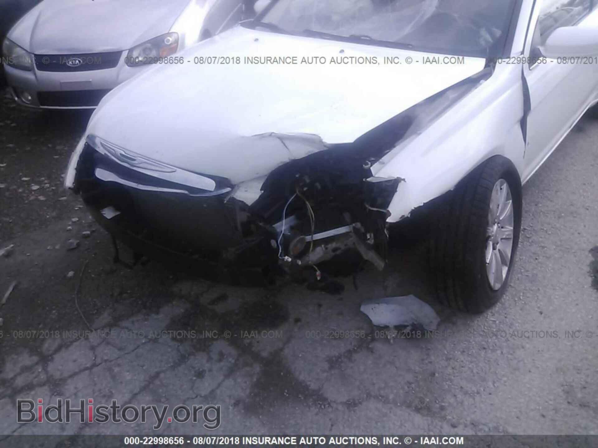 2011 Chrysler 200 - VIN: 1C3BC1FB2BN625282 - Фото 6