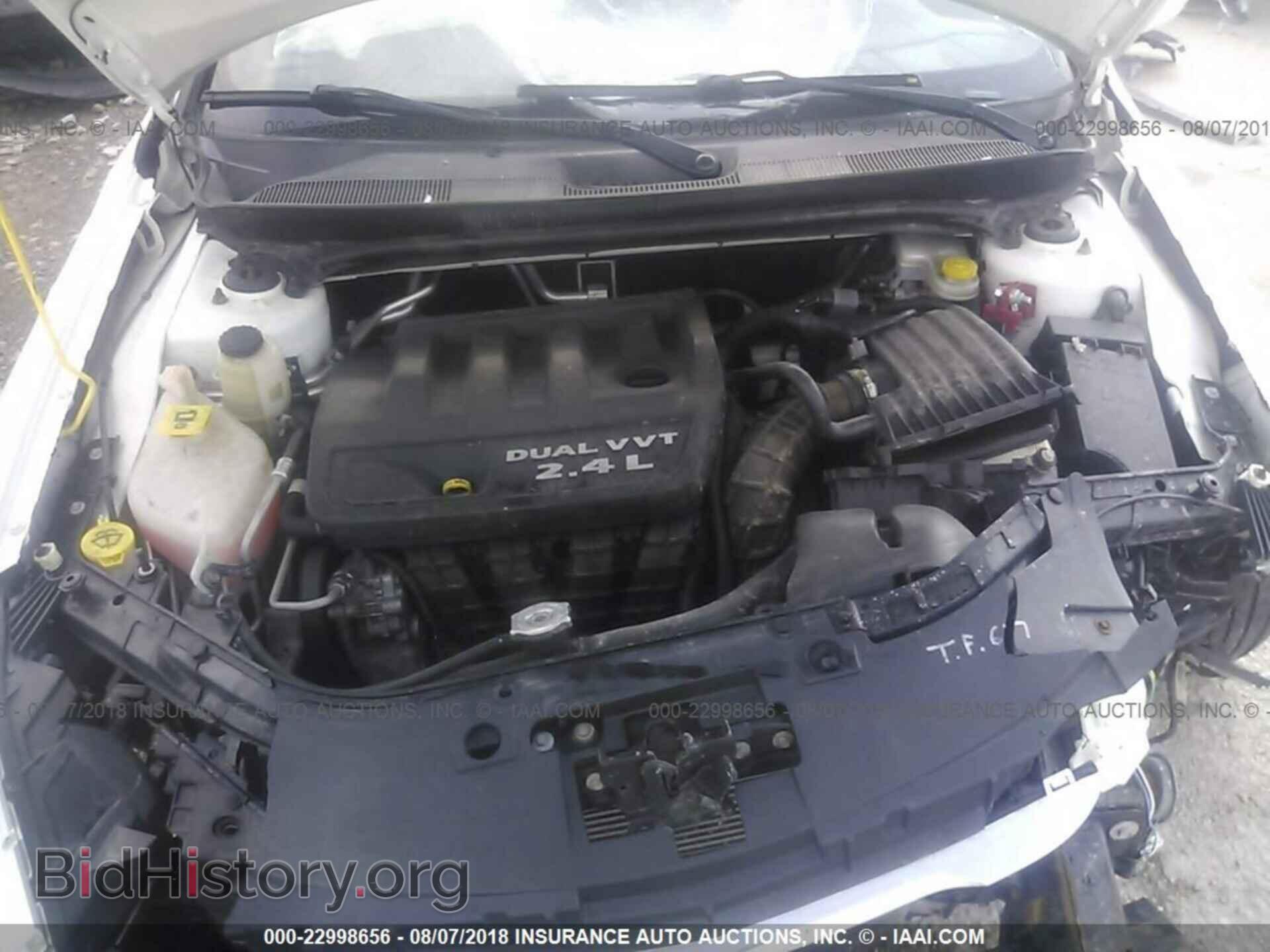 2011 Chrysler 200 - VIN: 1C3BC1FB2BN625282 - Фото 10