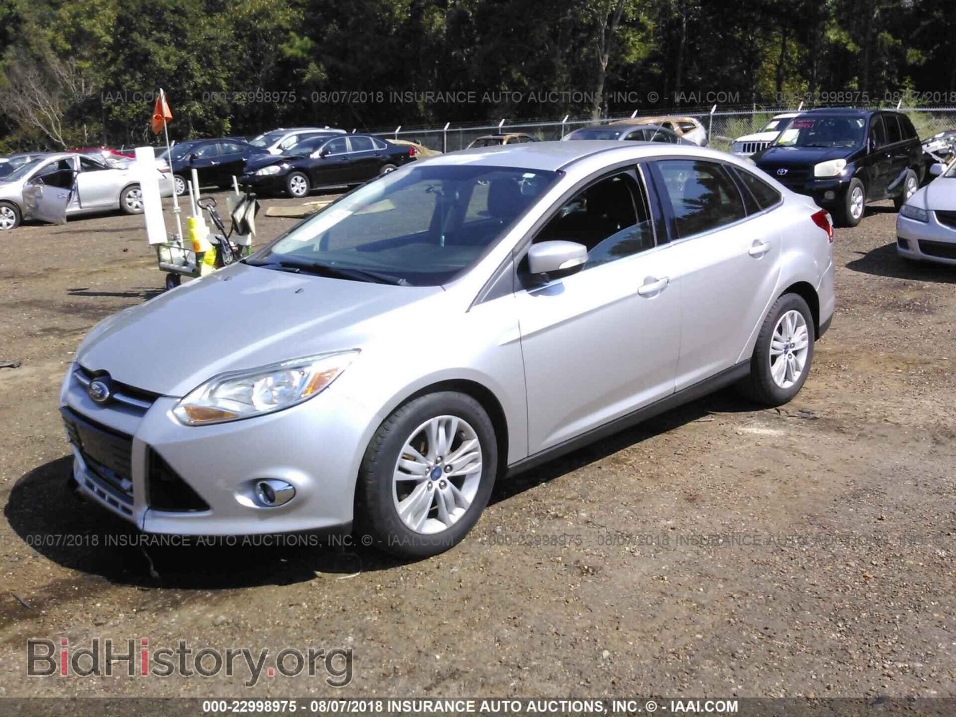 2012 Ford Focus - VIN: 1FAHP3H26CL317263 - Photo 2