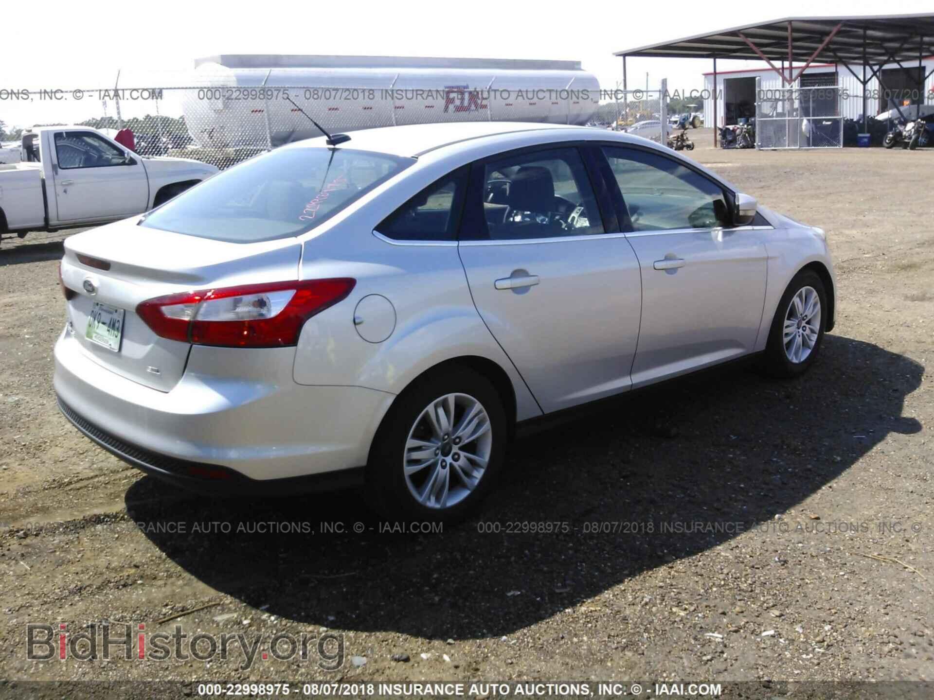 2012 Ford Focus - VIN: 1FAHP3H26CL317263 - Photo 4