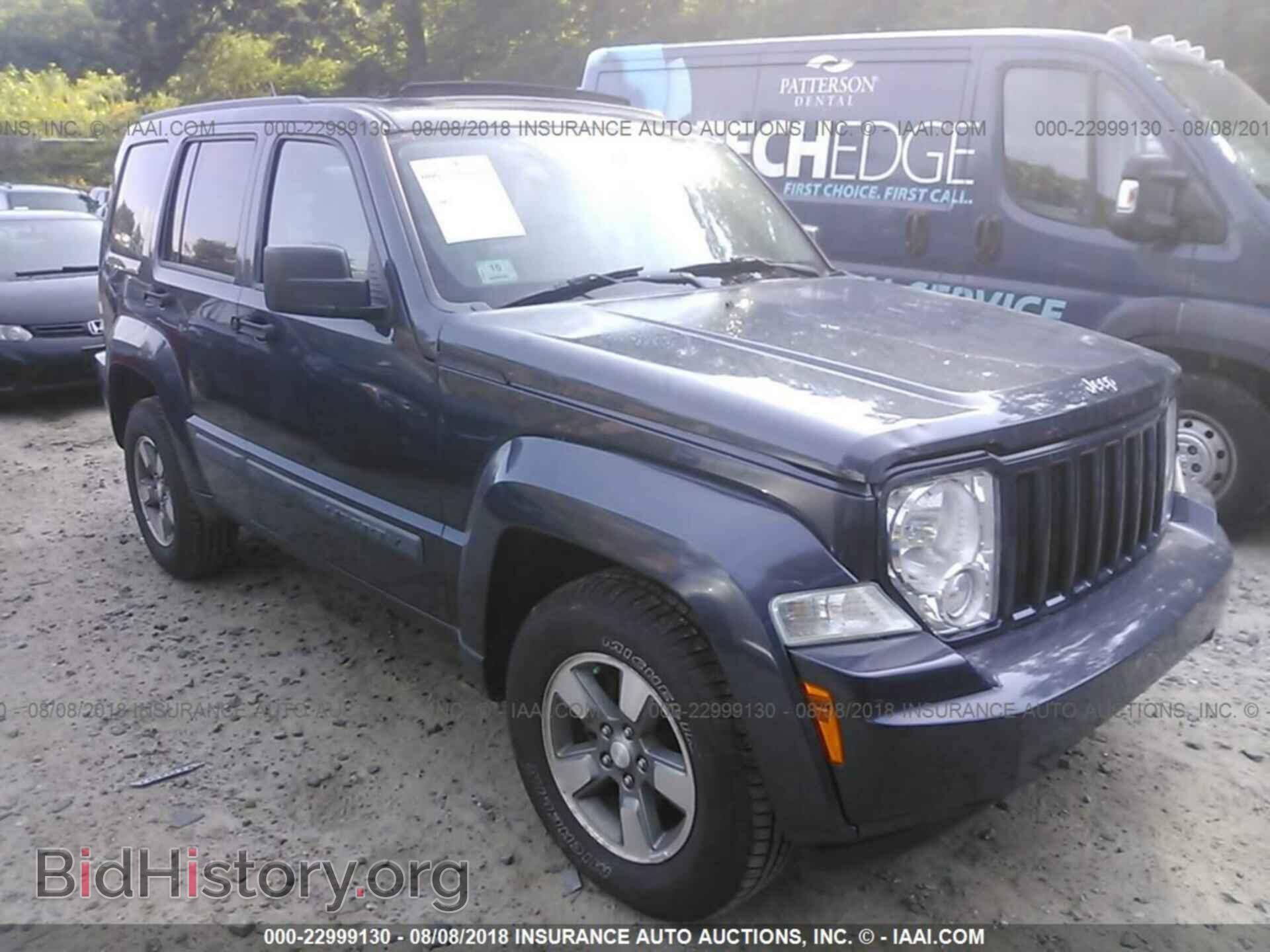 Фотография 1J8GN28K08W202078 - JEEP LIBERTY 2008