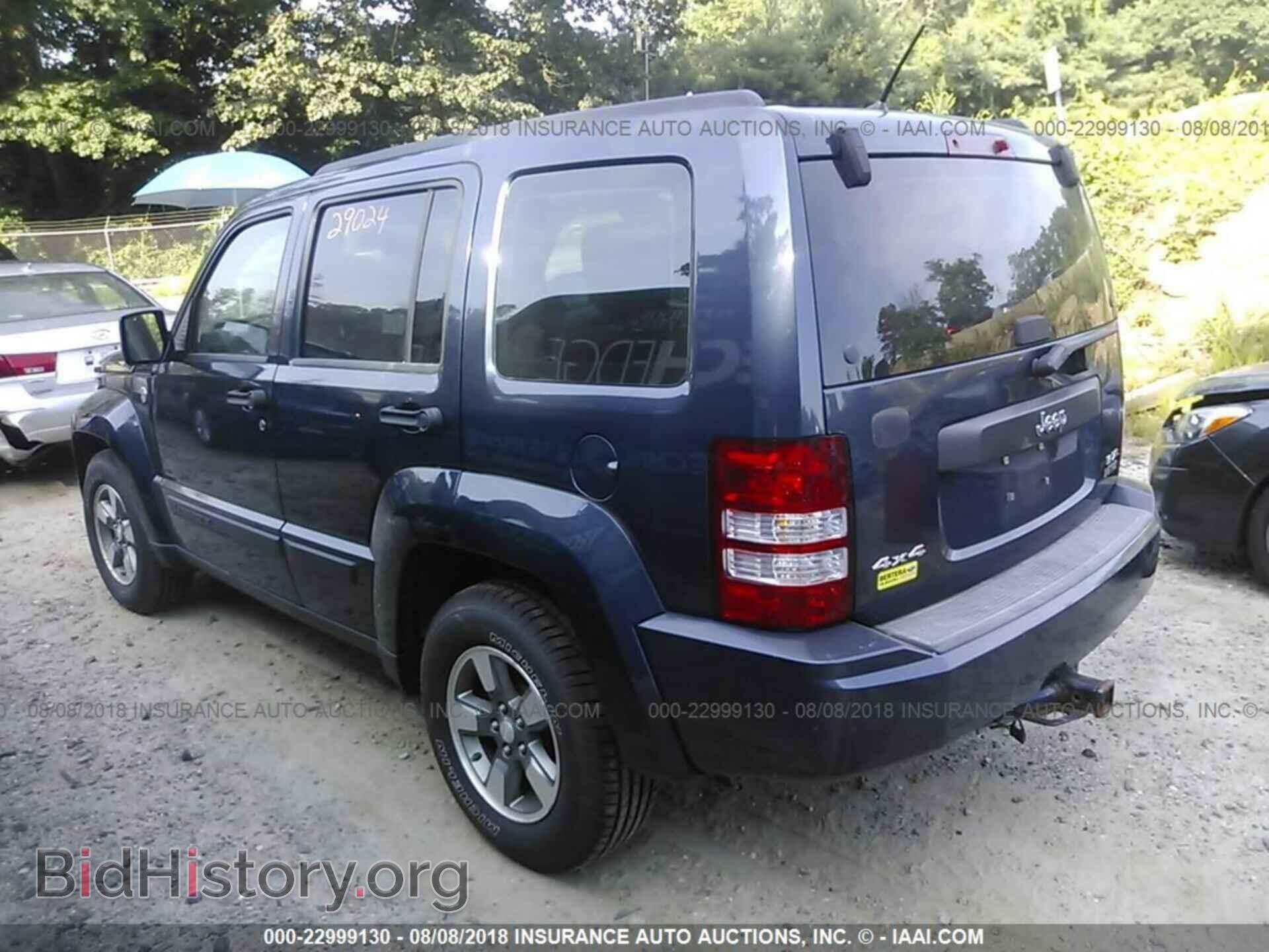 2008 JEEP LIBERTY - VIN: 1J8GN28K08W202078 - Фото 3