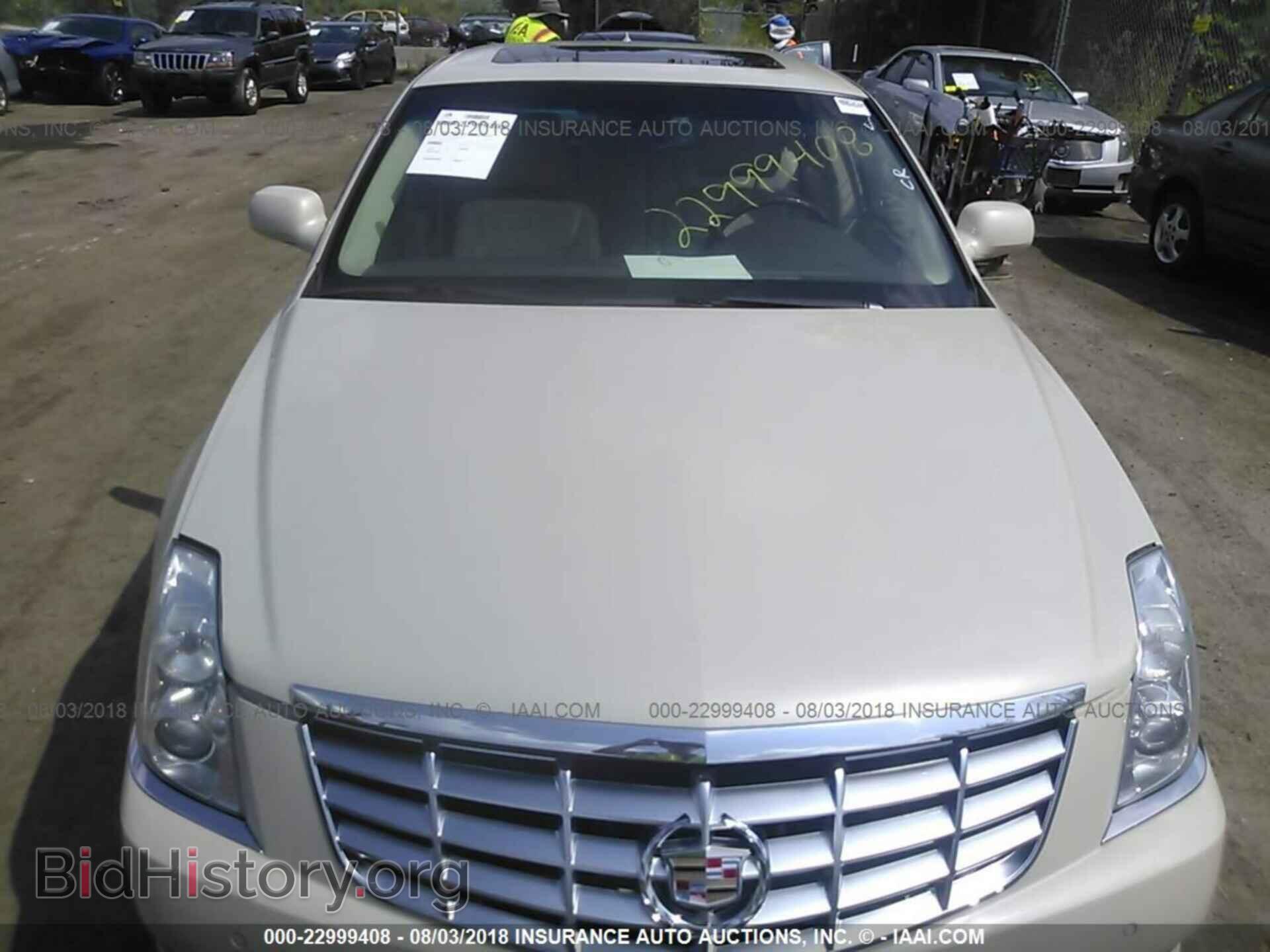 2011 Cadillac Dts - VIN: 1G6KD5E68BU105388 - Фото 6