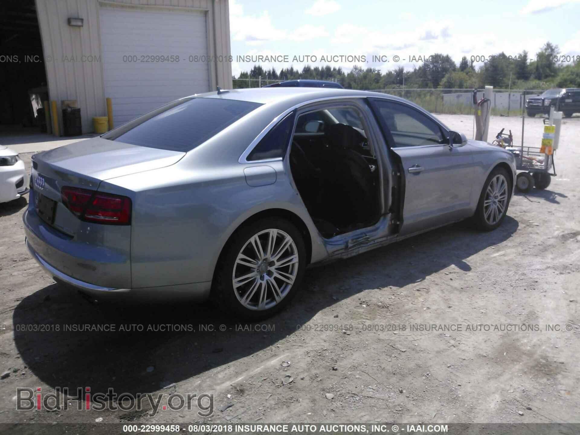 2011 Audi A8 - VIN: WAURVAFD8BN005801 - Photo 4